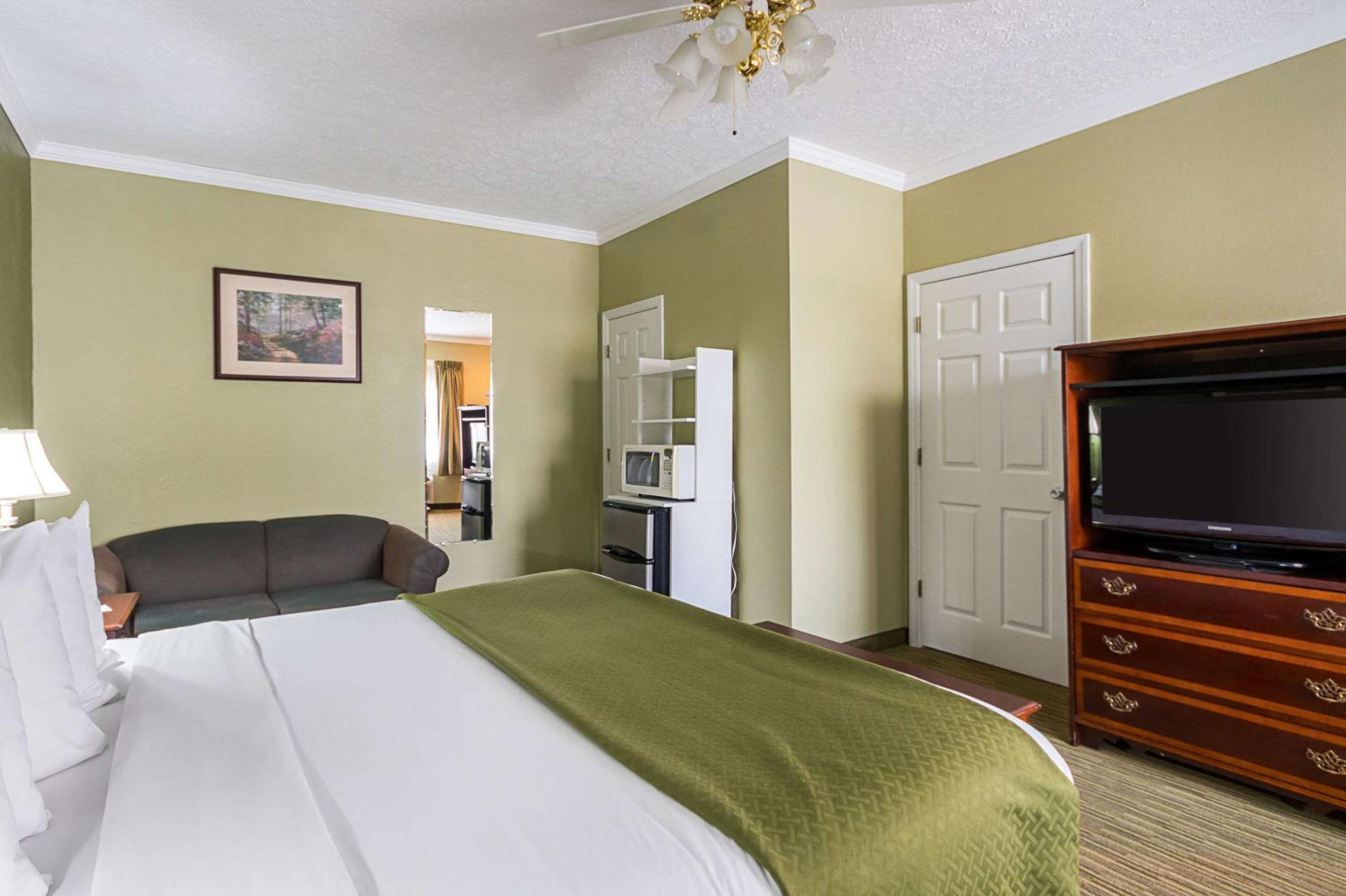 Quality Inn Weston