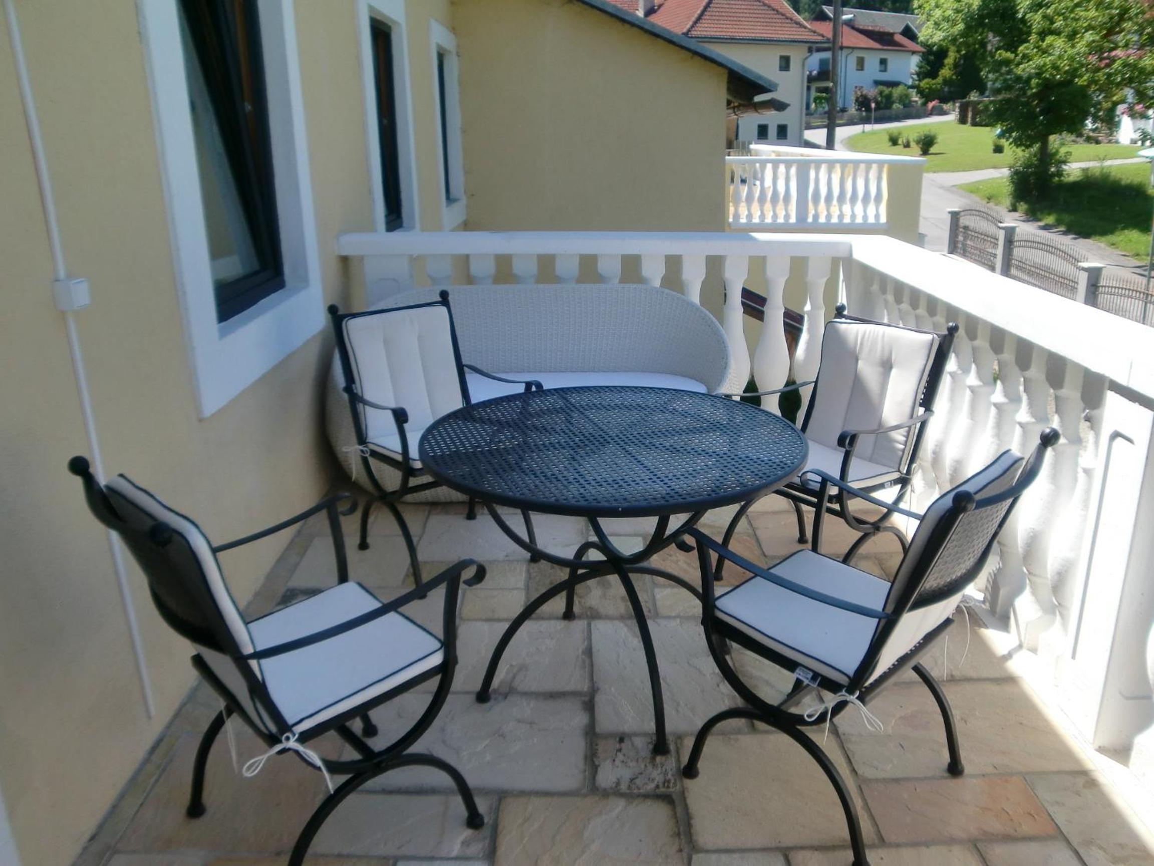 Garten- & Loggia-Appartement HERRENHAUS