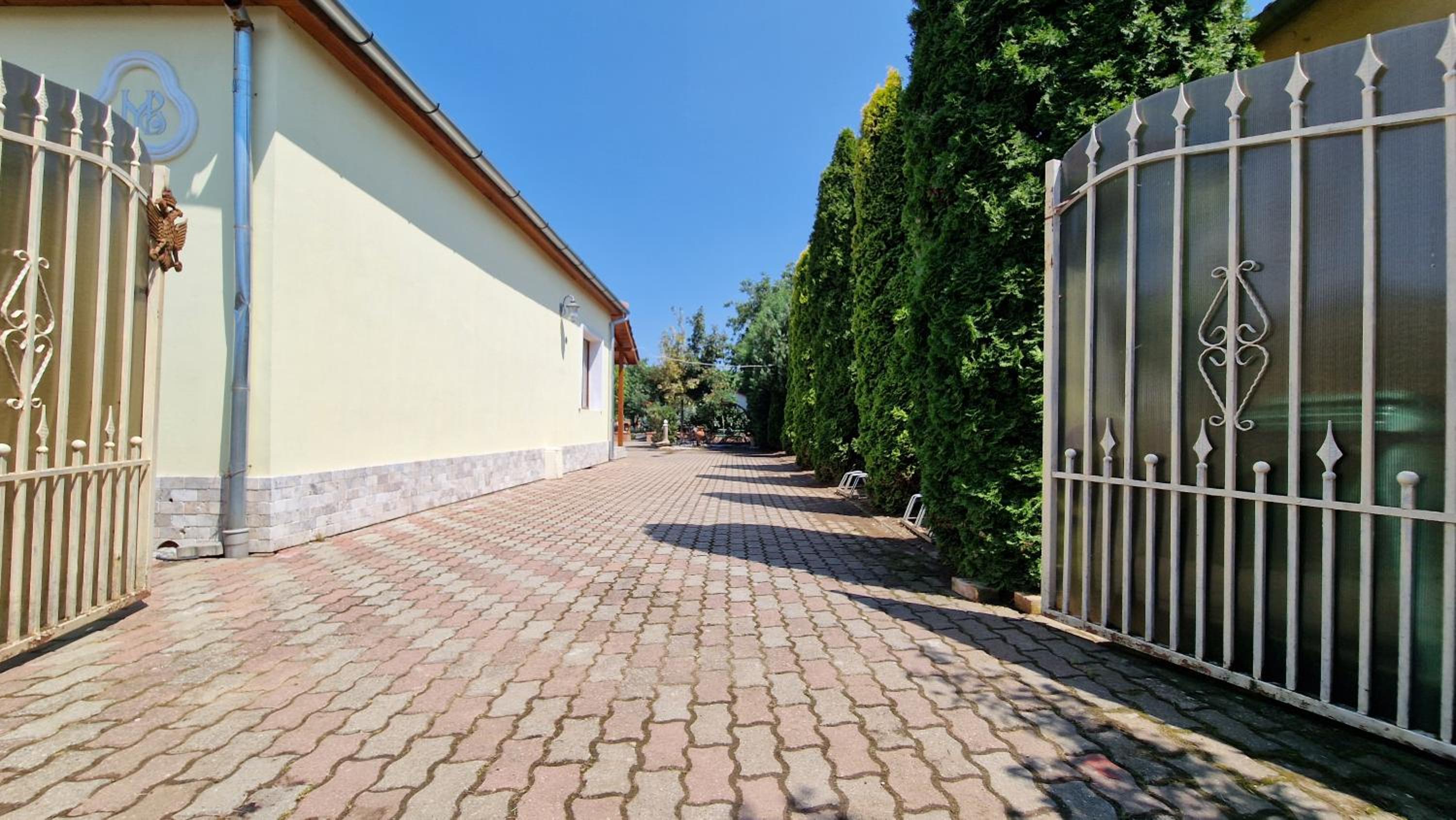 Photo 26