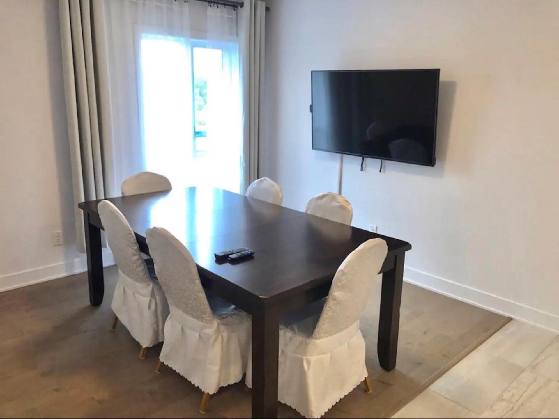 Le Bijou AirHome One or Two Bedroom Suite