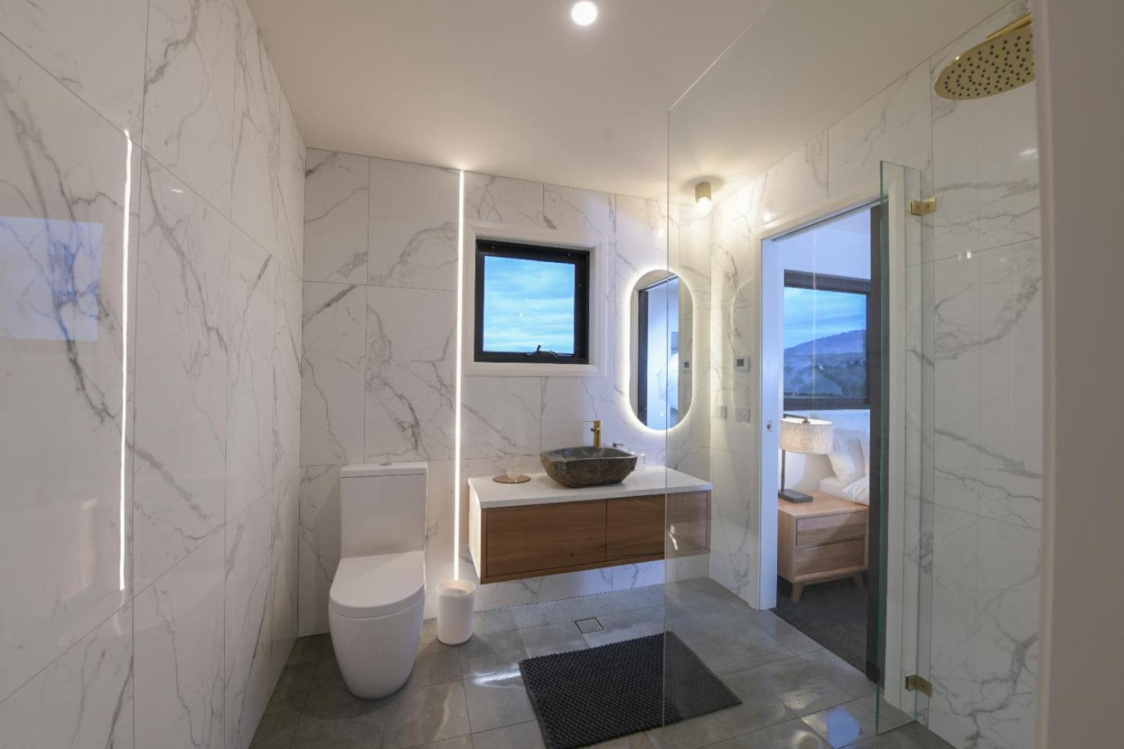 Snowbell - Mountain View, 4BR Modern Detached Home