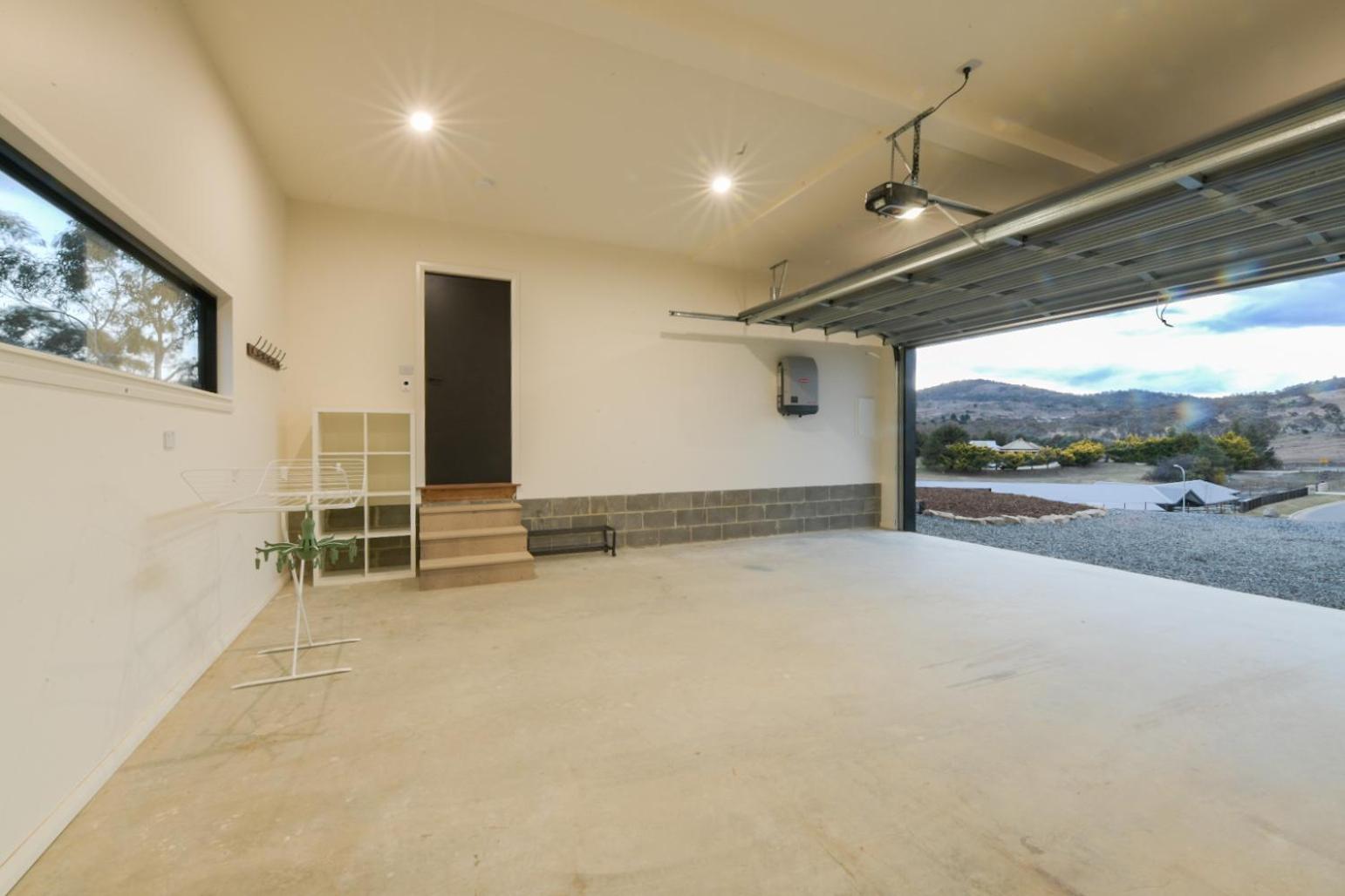 Snowbell - Mountain View, 4BR Modern Detached Home