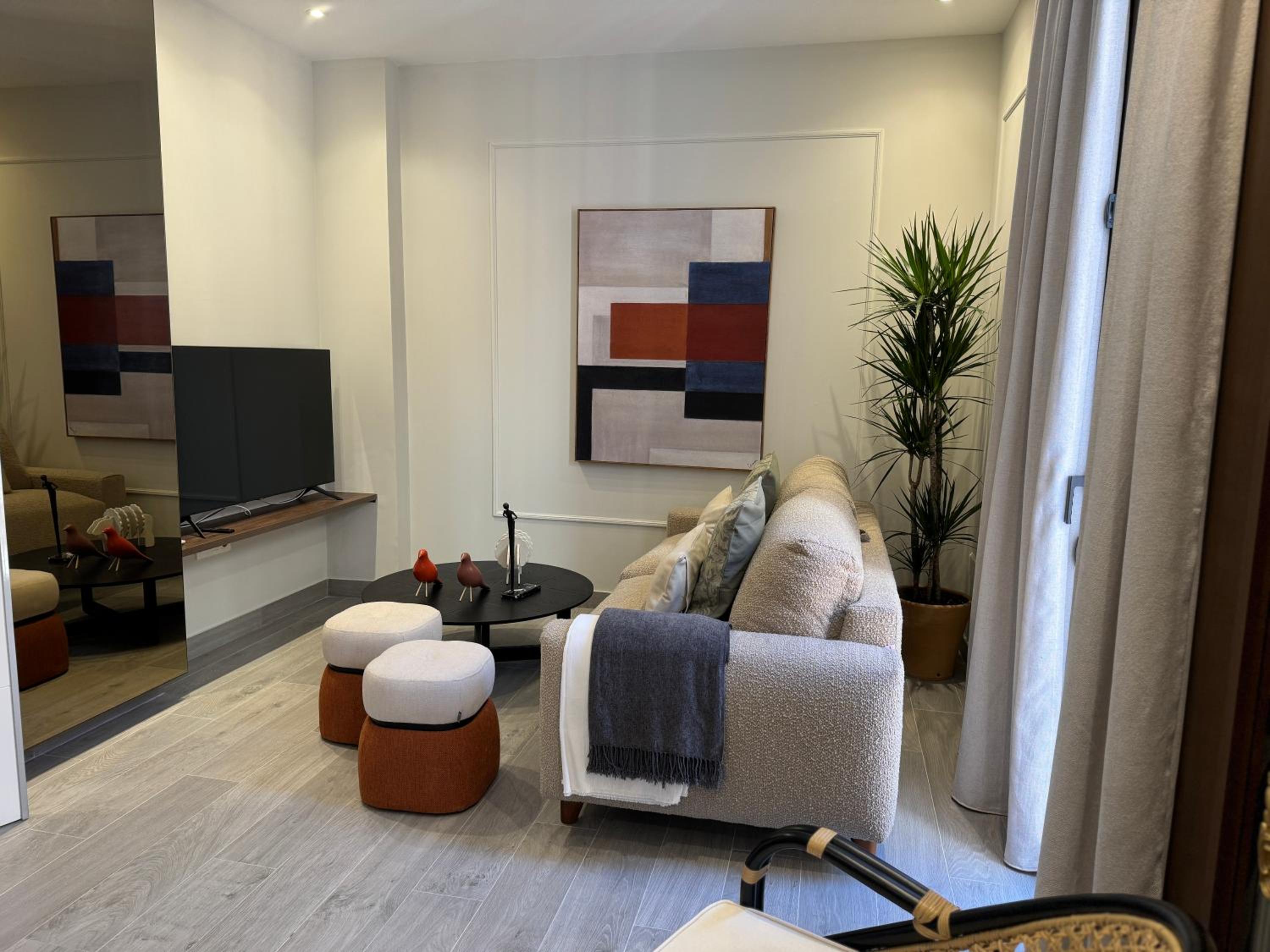 Suspiro 201 Elegant Suite