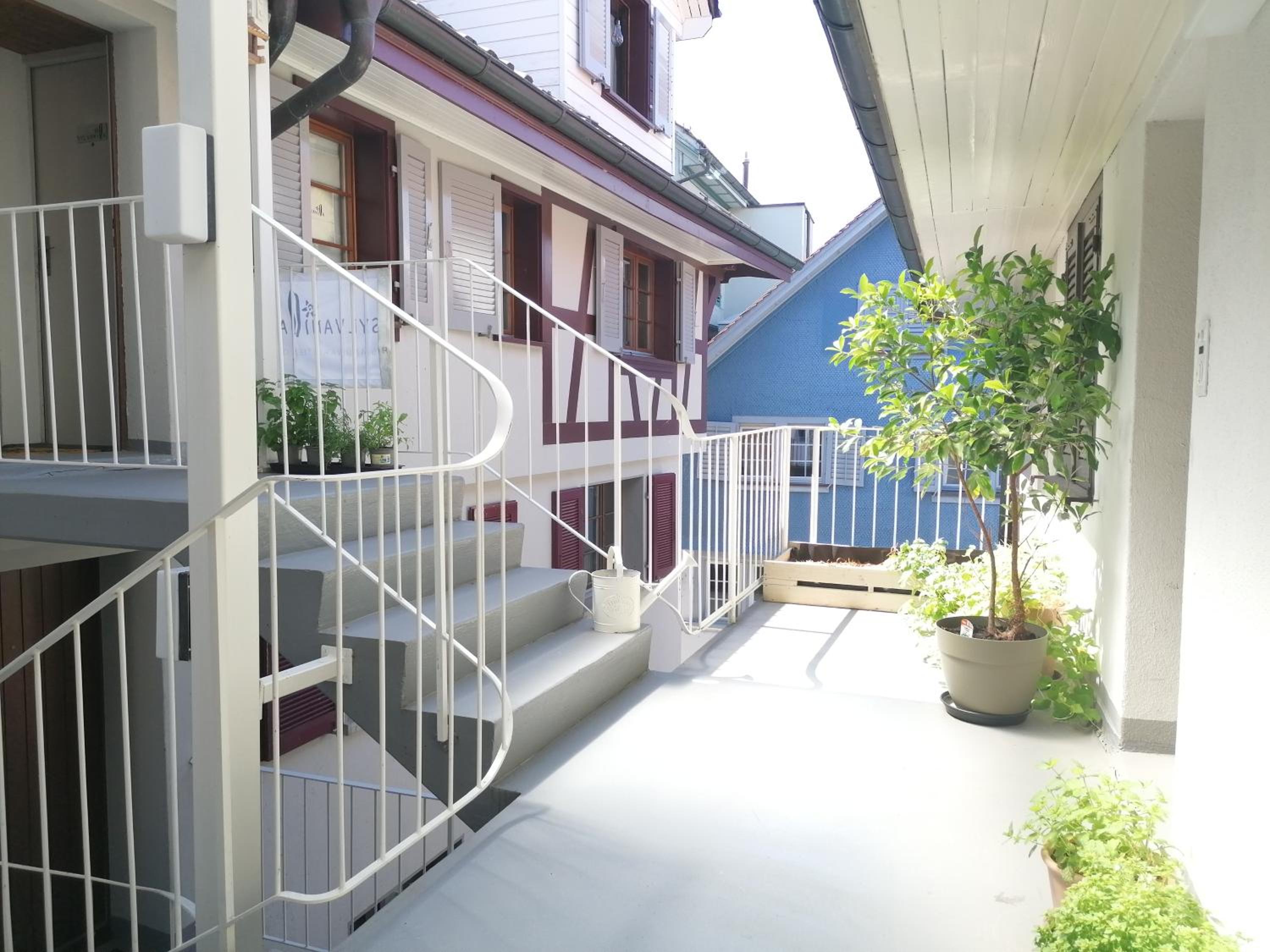 II Cozy Rooftop lakeside 18min to Zürich HB 25min to Zug