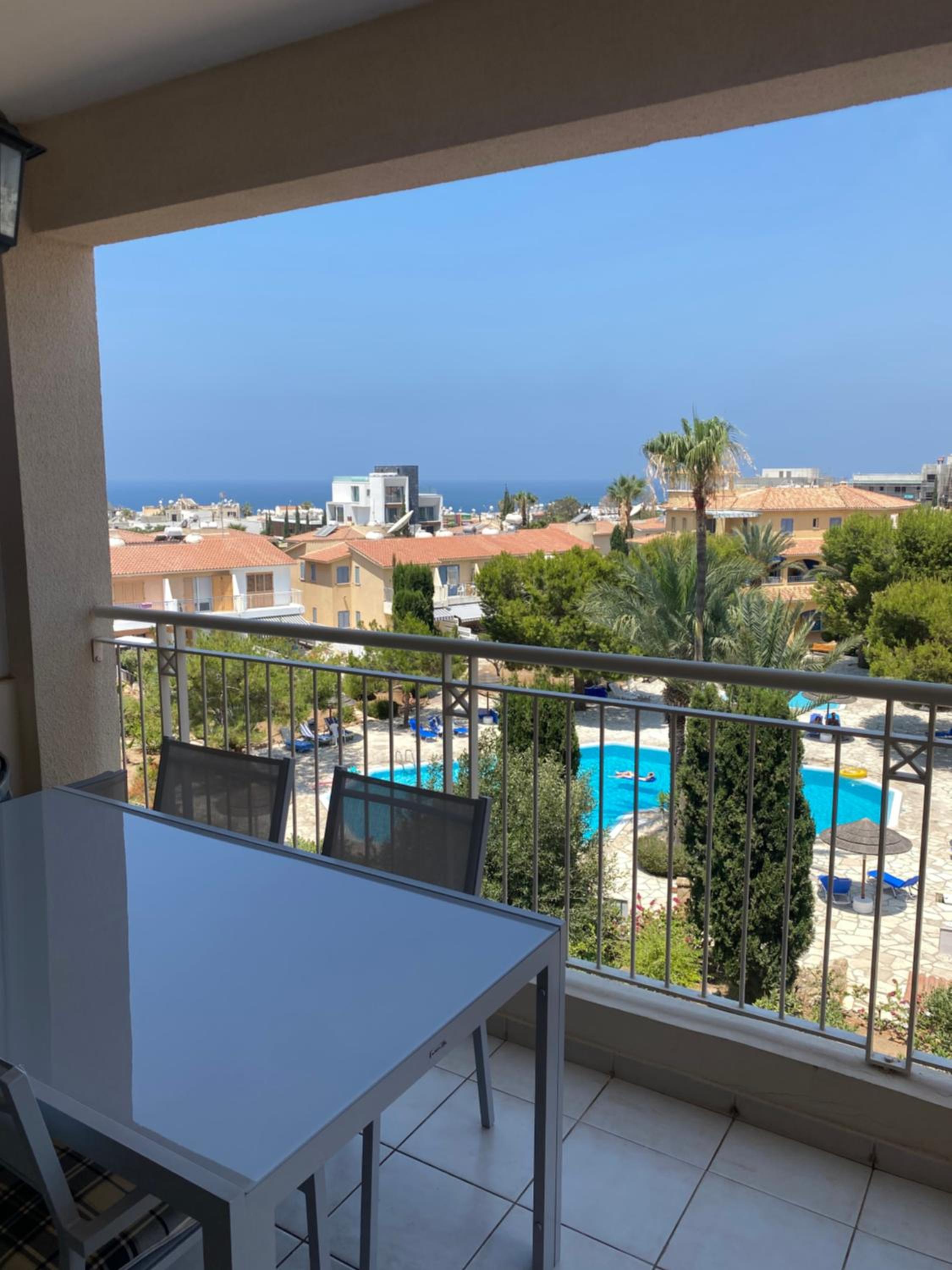 Newly renovated- Regina Gardens 1, Venus Beach 500 m, Sea&Sunsets view, license ooo7141
