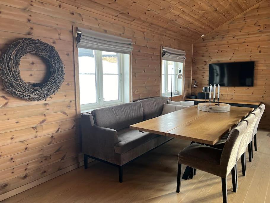 Fantastic view, great holiday house with sauna in Sirdal