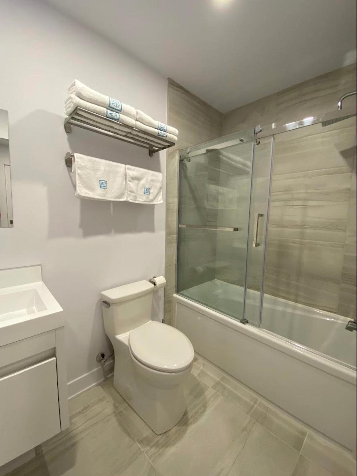 Le Bijou AirHome One or Two Bedroom Suite