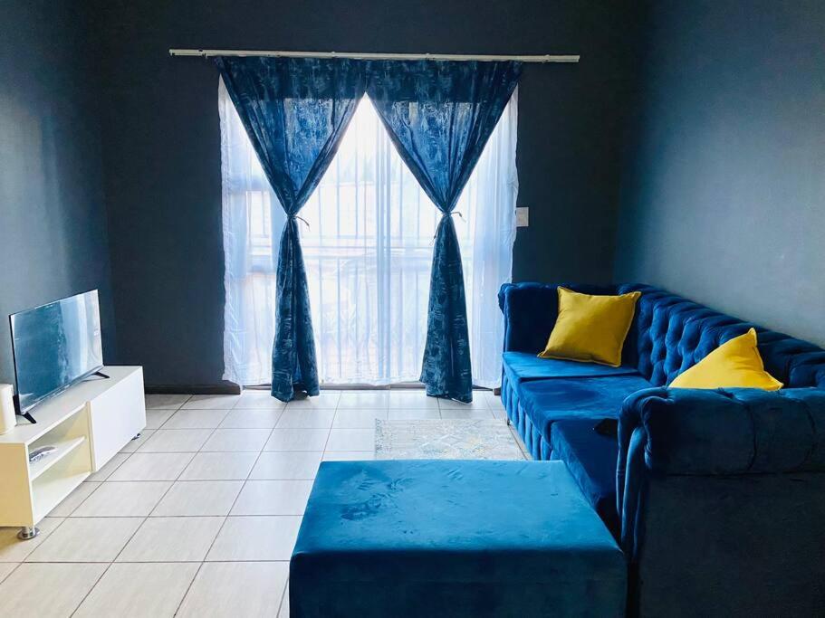 Apartment in Kempton park view 5