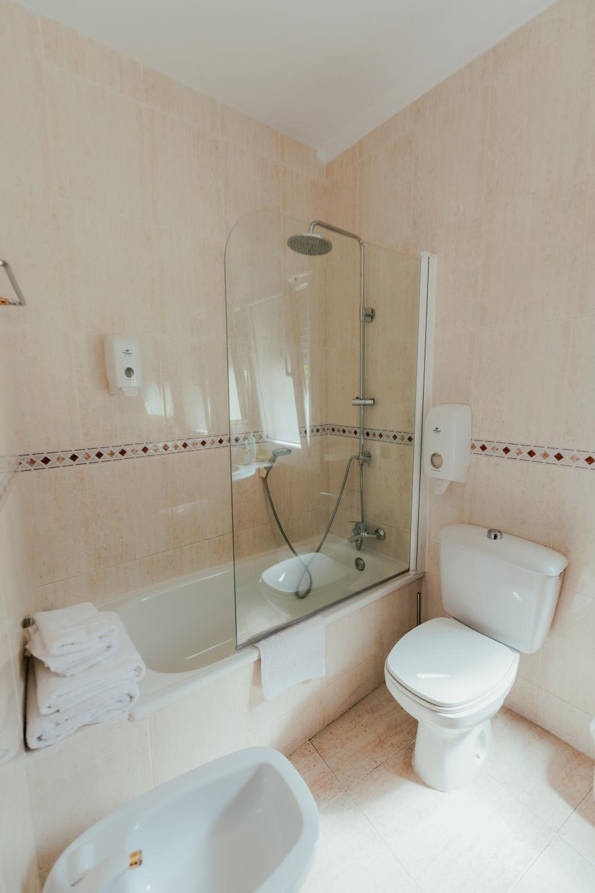 Hostal La Toba