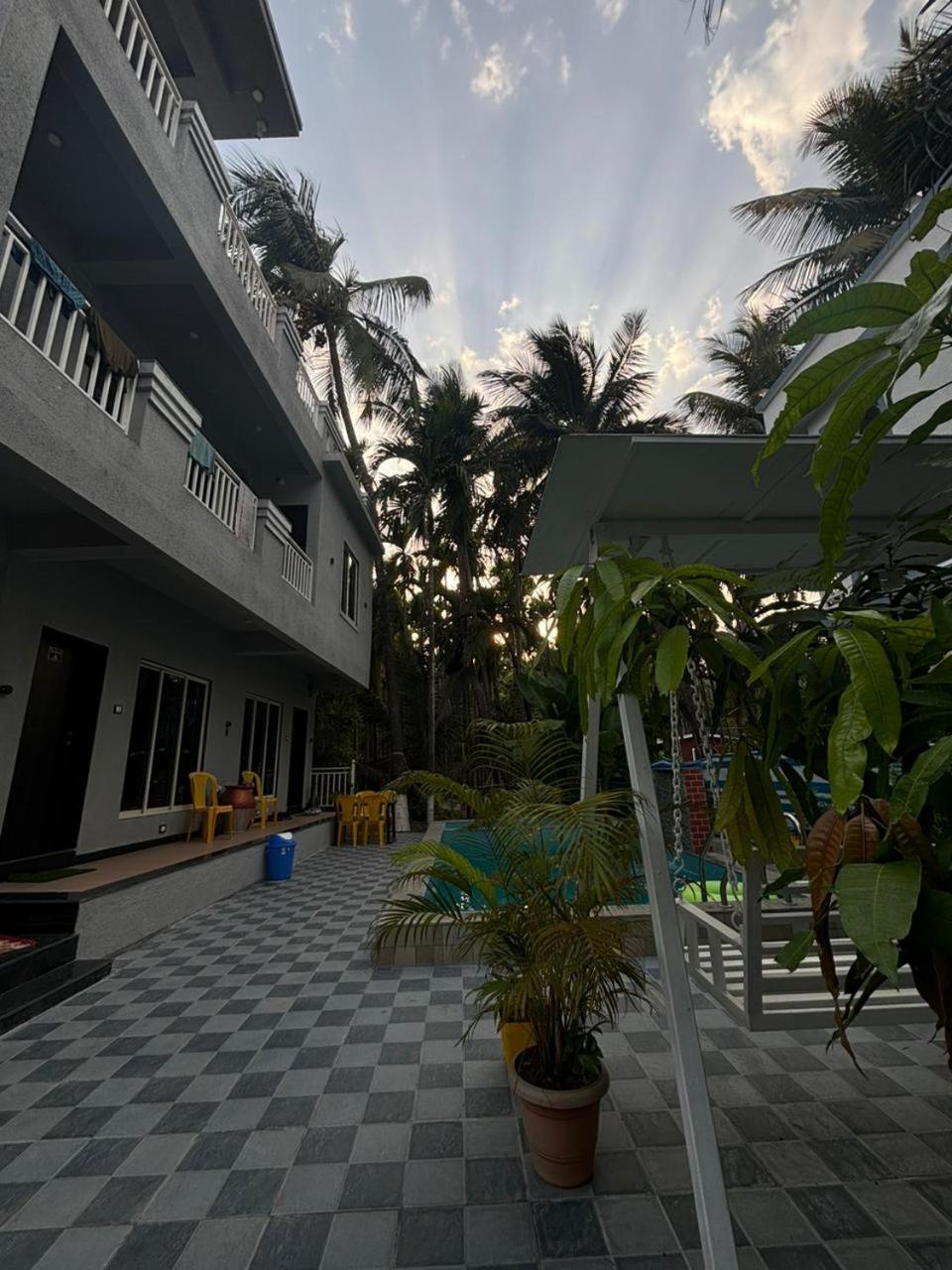 The Gunjal's Villa & Home Stay view 3