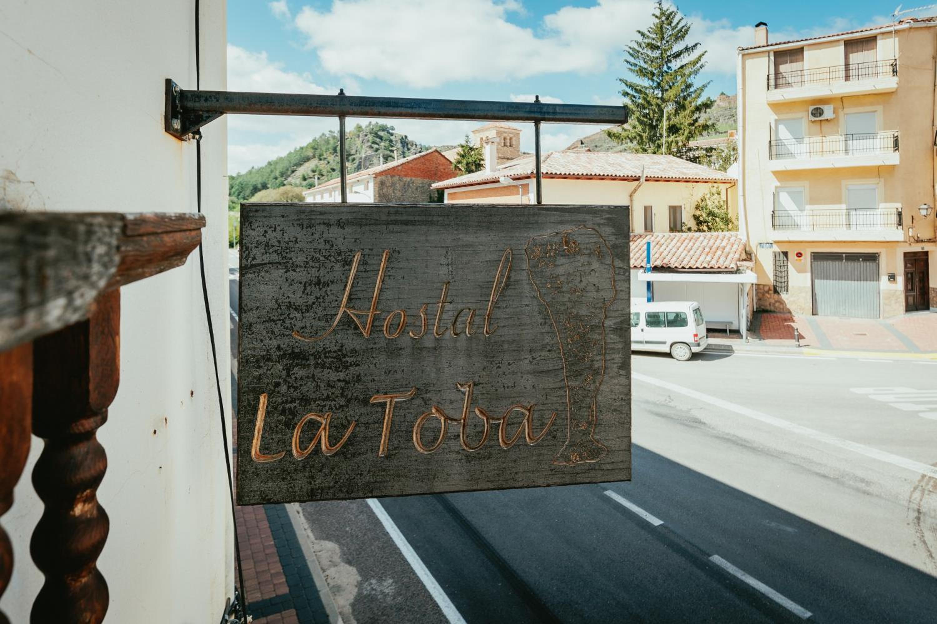 Hostal La Toba