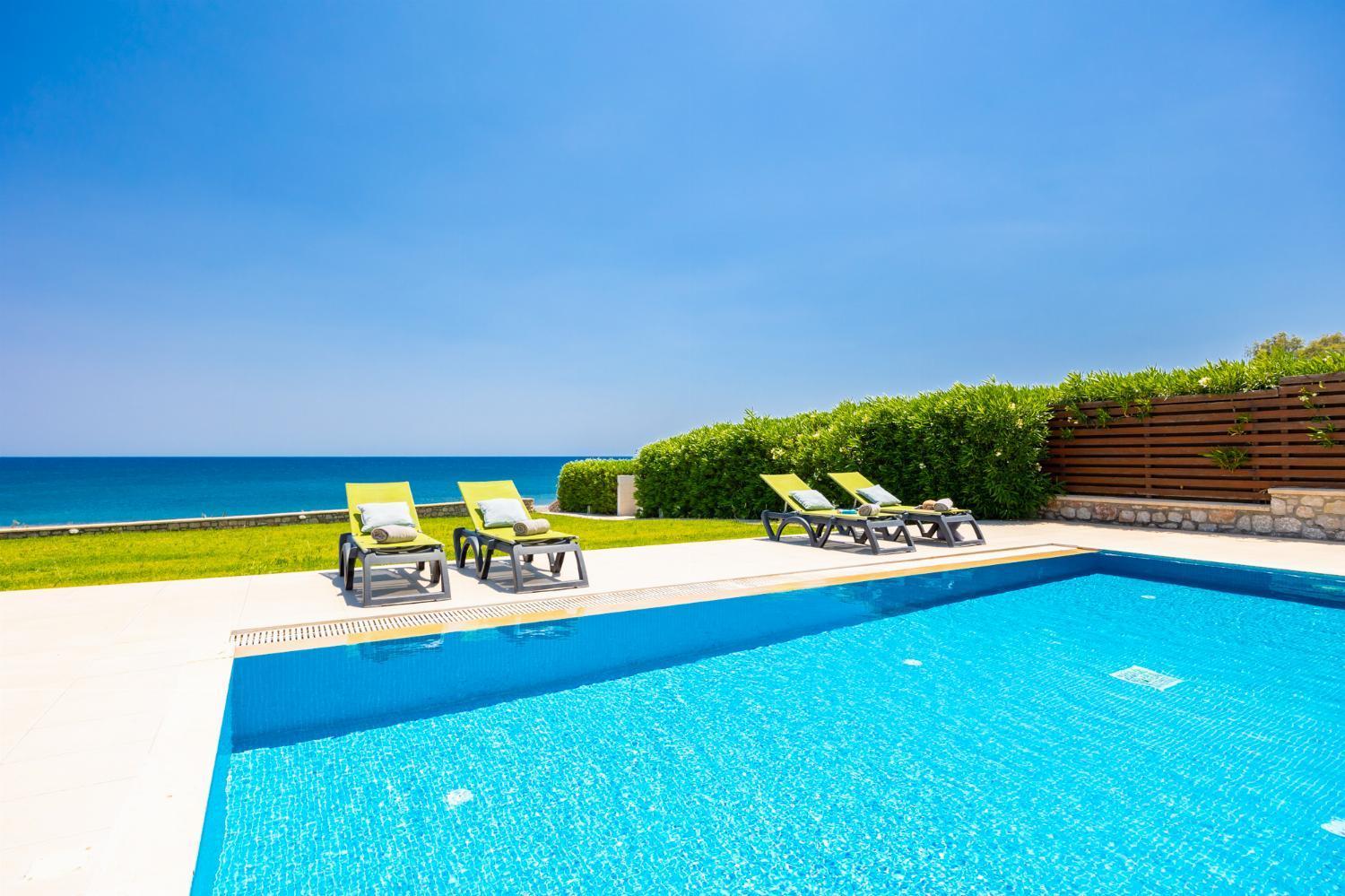 Villa Lahania photo 4