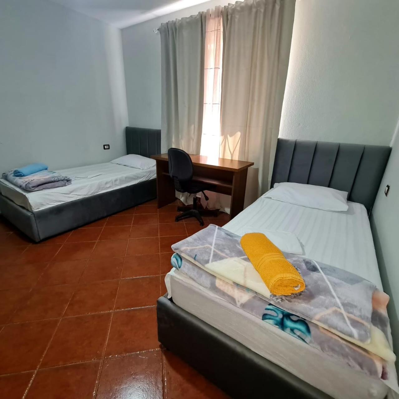 Calmly, spacious apartment next to USA embassy