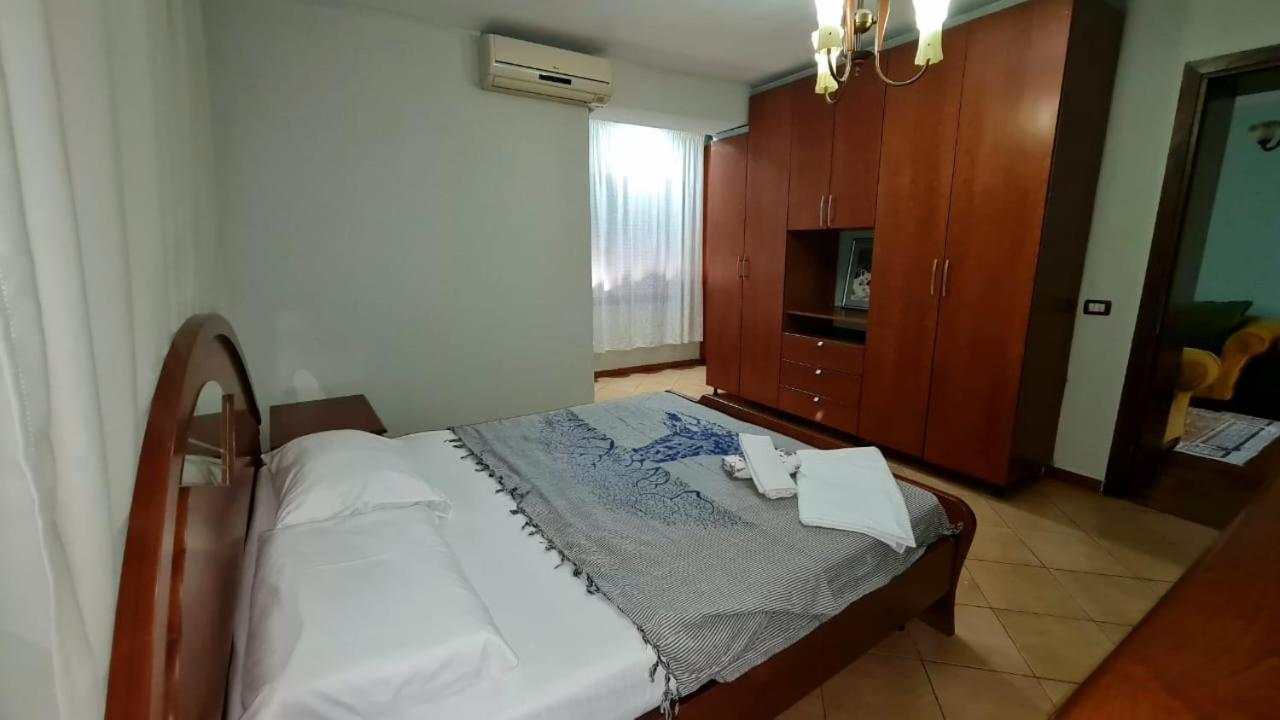 Calmly, spacious apartment next to USA embassy