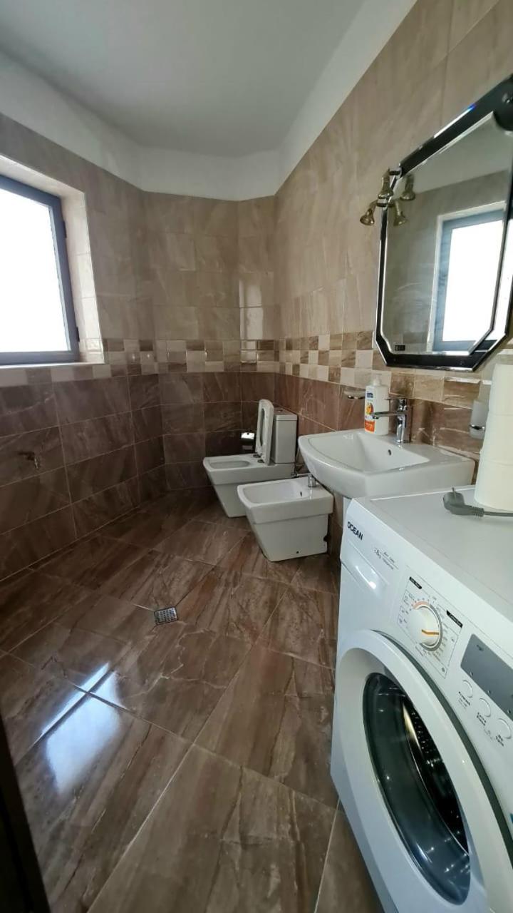 Calmly, spacious apartment next to USA embassy