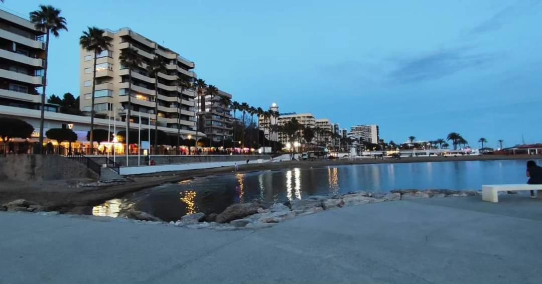 Beach and golfside apartment in Guadalmina