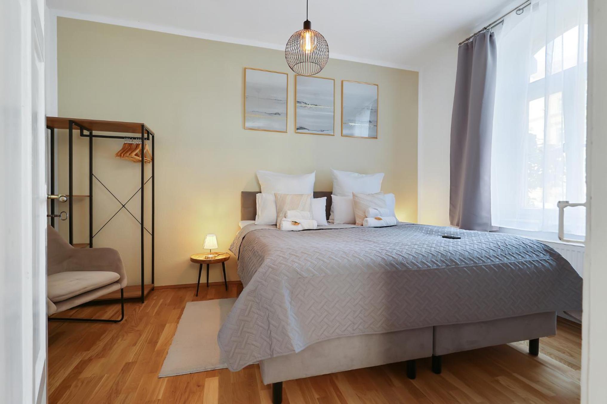 cruwzo I Exclusive Apartments in Central location with Parking