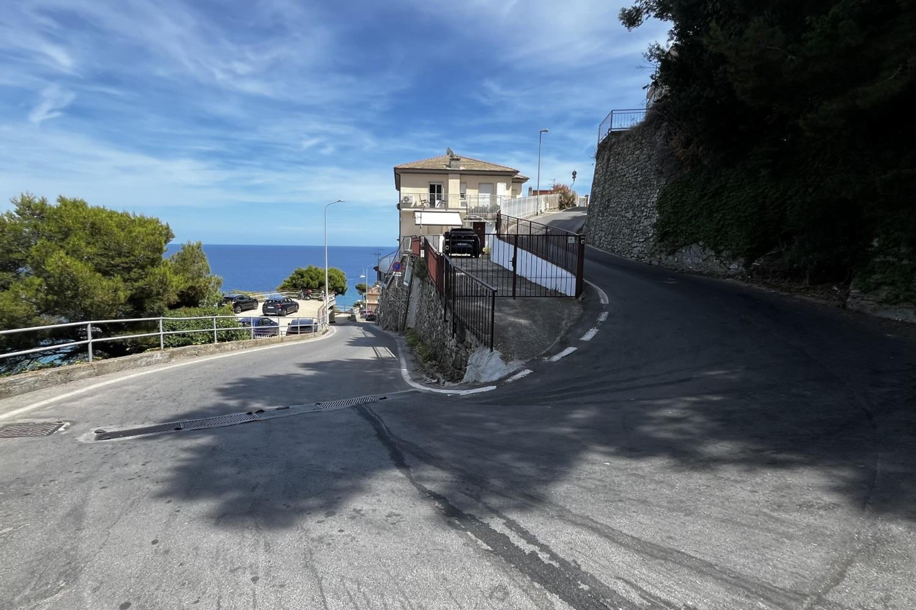 Stupenda vista mare a Laigueglia con posto auto