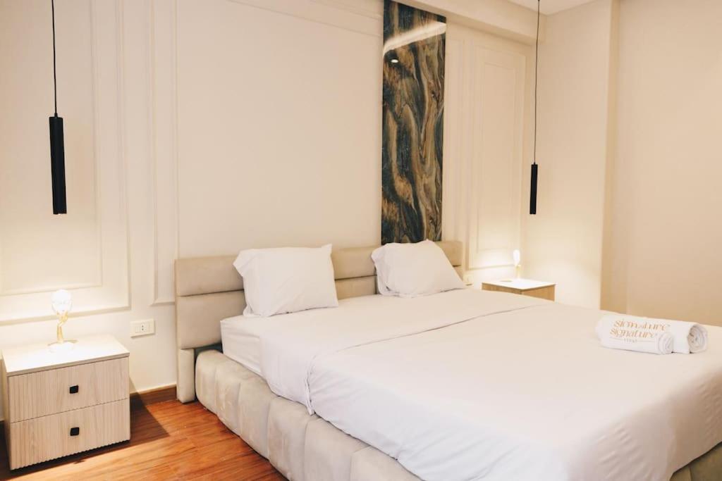 Signature Stays Luxurious Modern Apt
