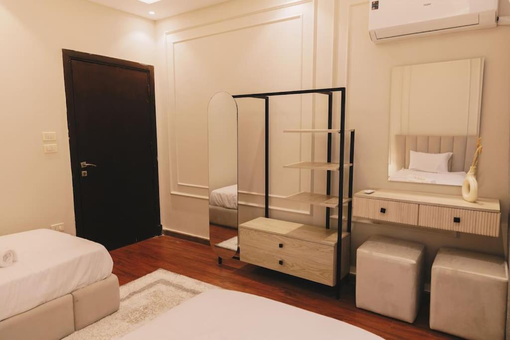 Signature Stays Luxurious Modern Apt
