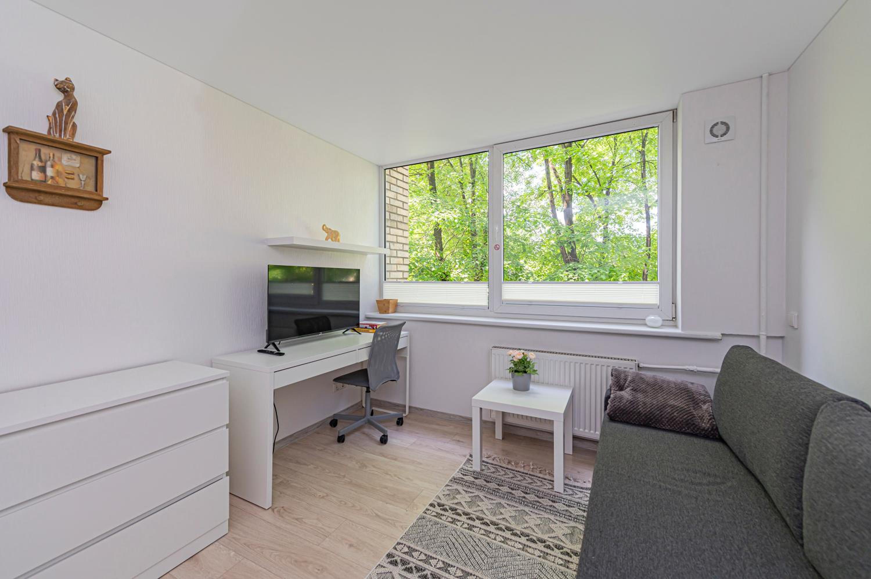 Partizanų studio apartment #2 by Polo Apartments view 3