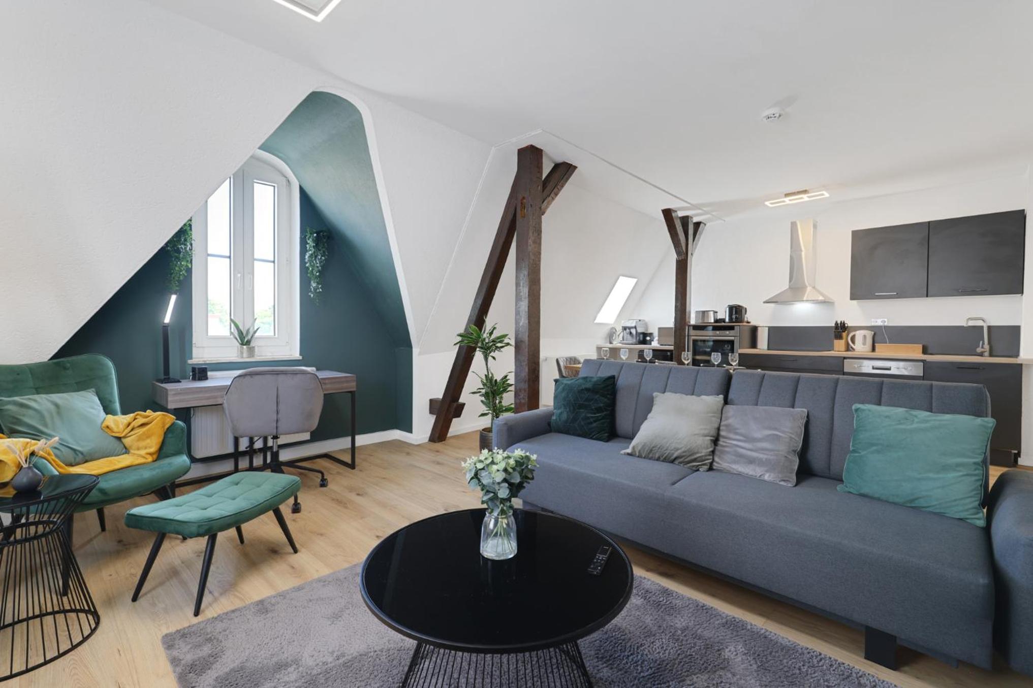cruwzo I Exclusive Apartments in Central location with Parking