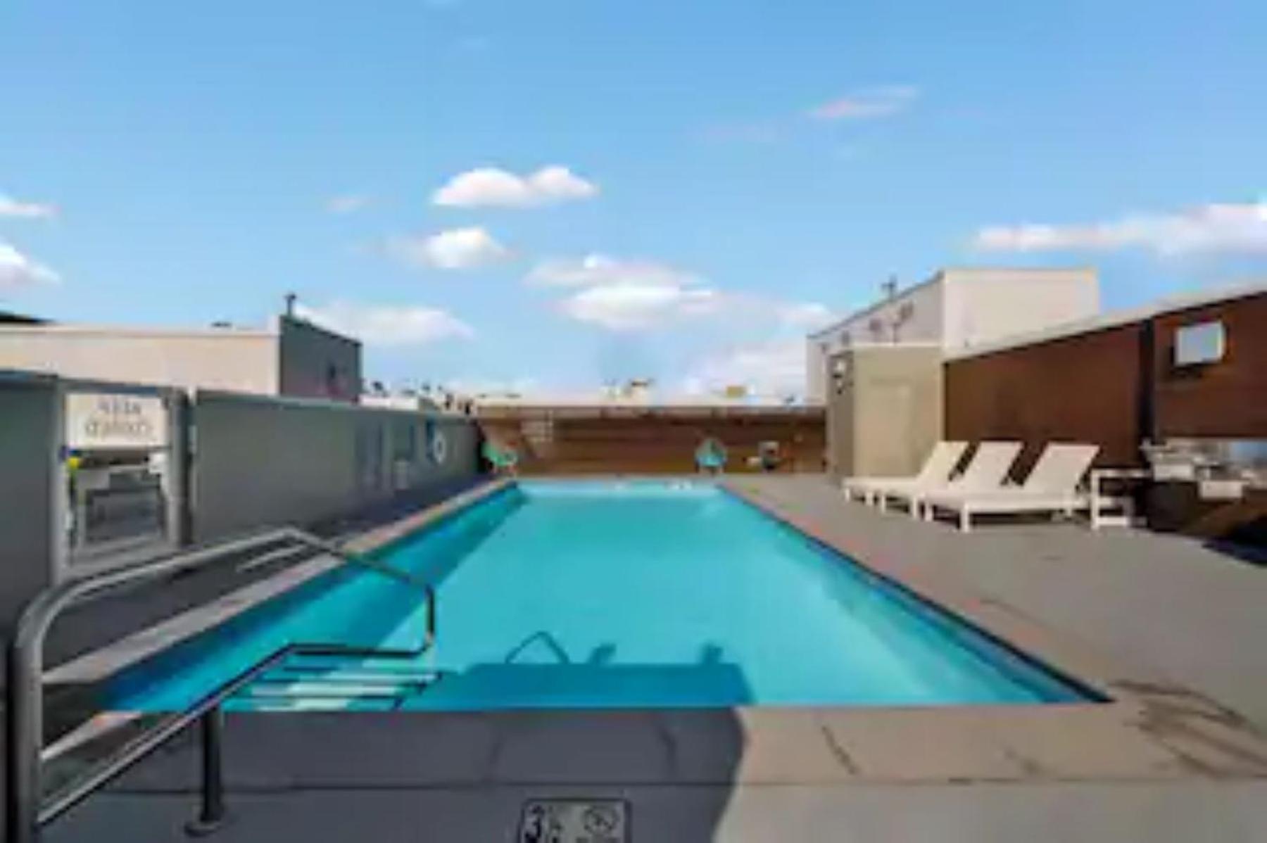 Hotel Gem 2-story Retreat Private Rooftop Terrace, Pool.