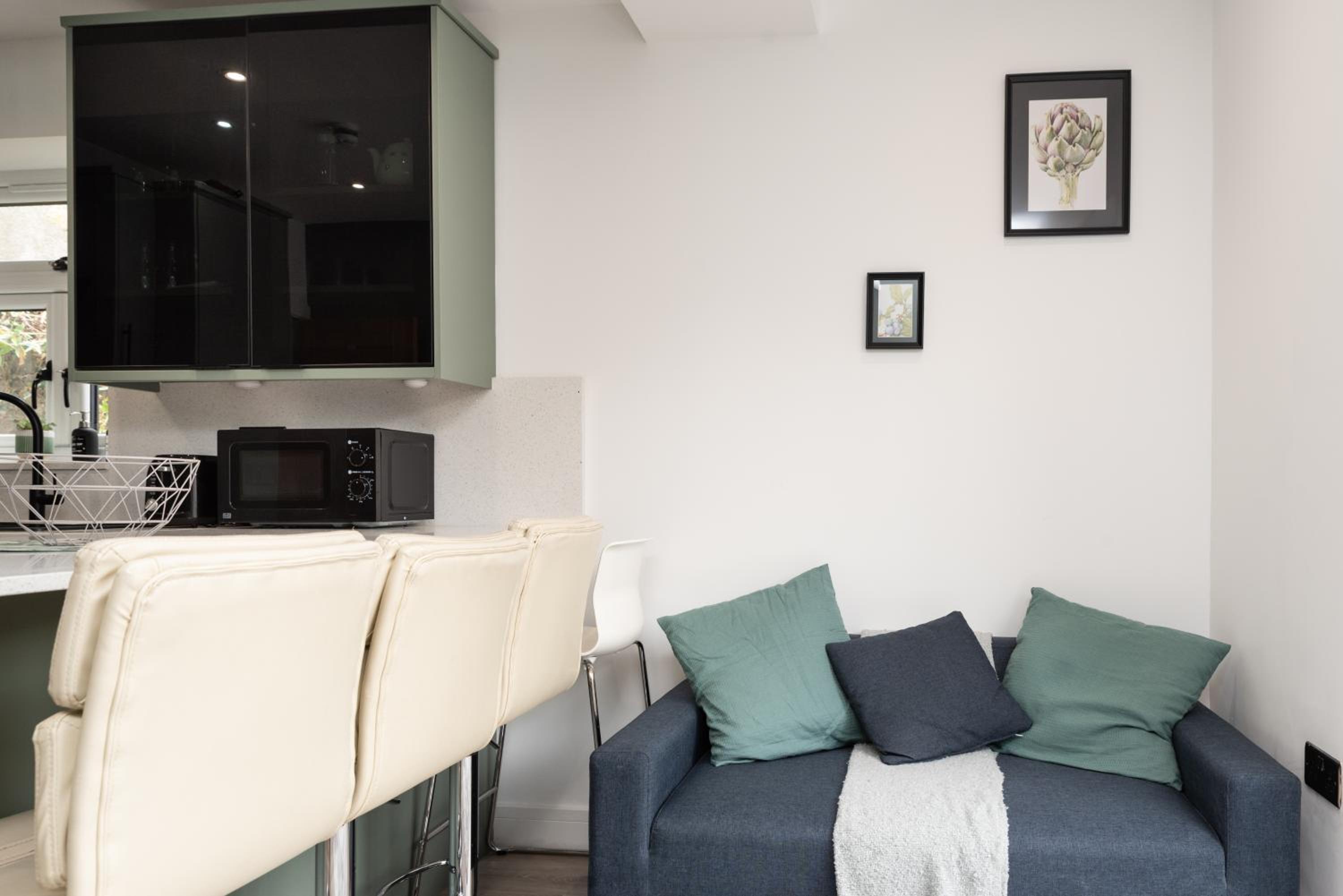 Luxury Apartments in Cardiff City Centre view 2