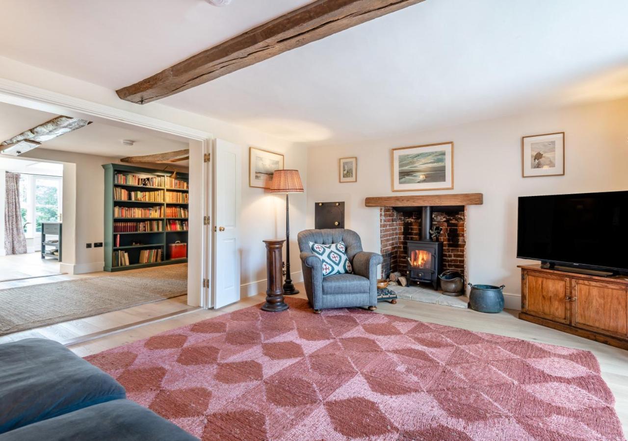 7 Bed in Kimberley oc-p28132