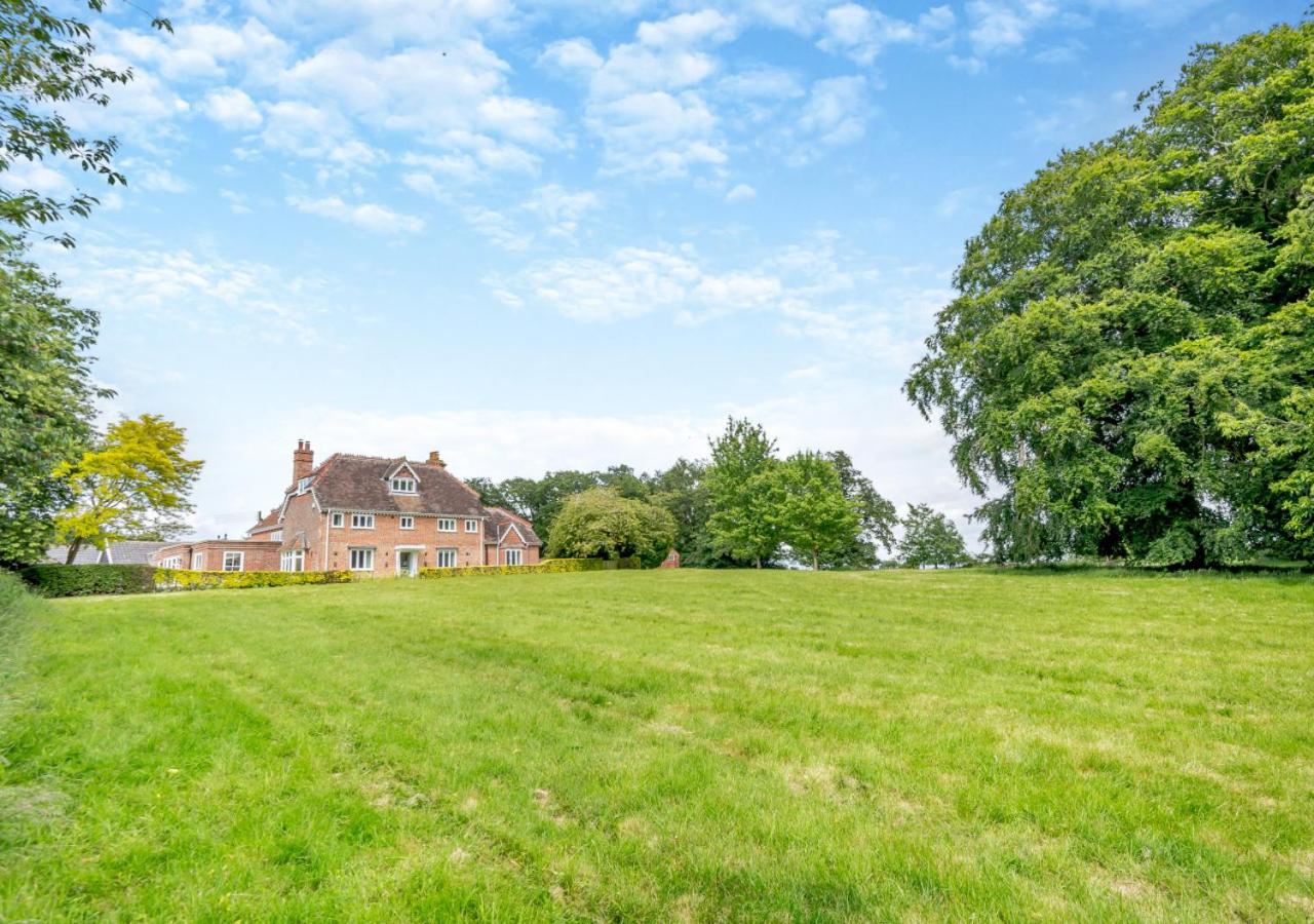 7 Bed in Kimberley oc-p28132