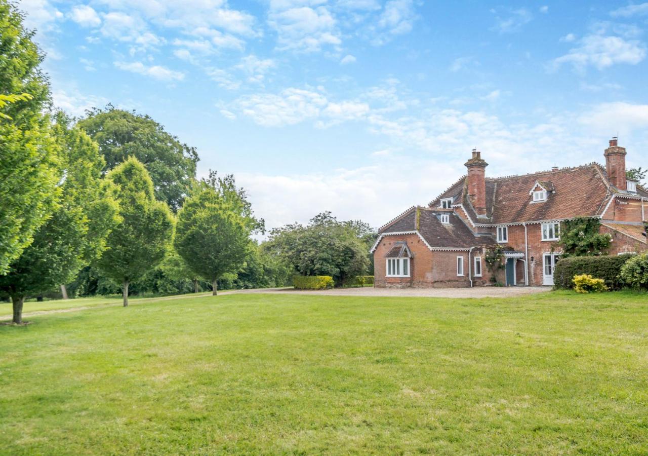 7 Bed in Kimberley oc-p28132