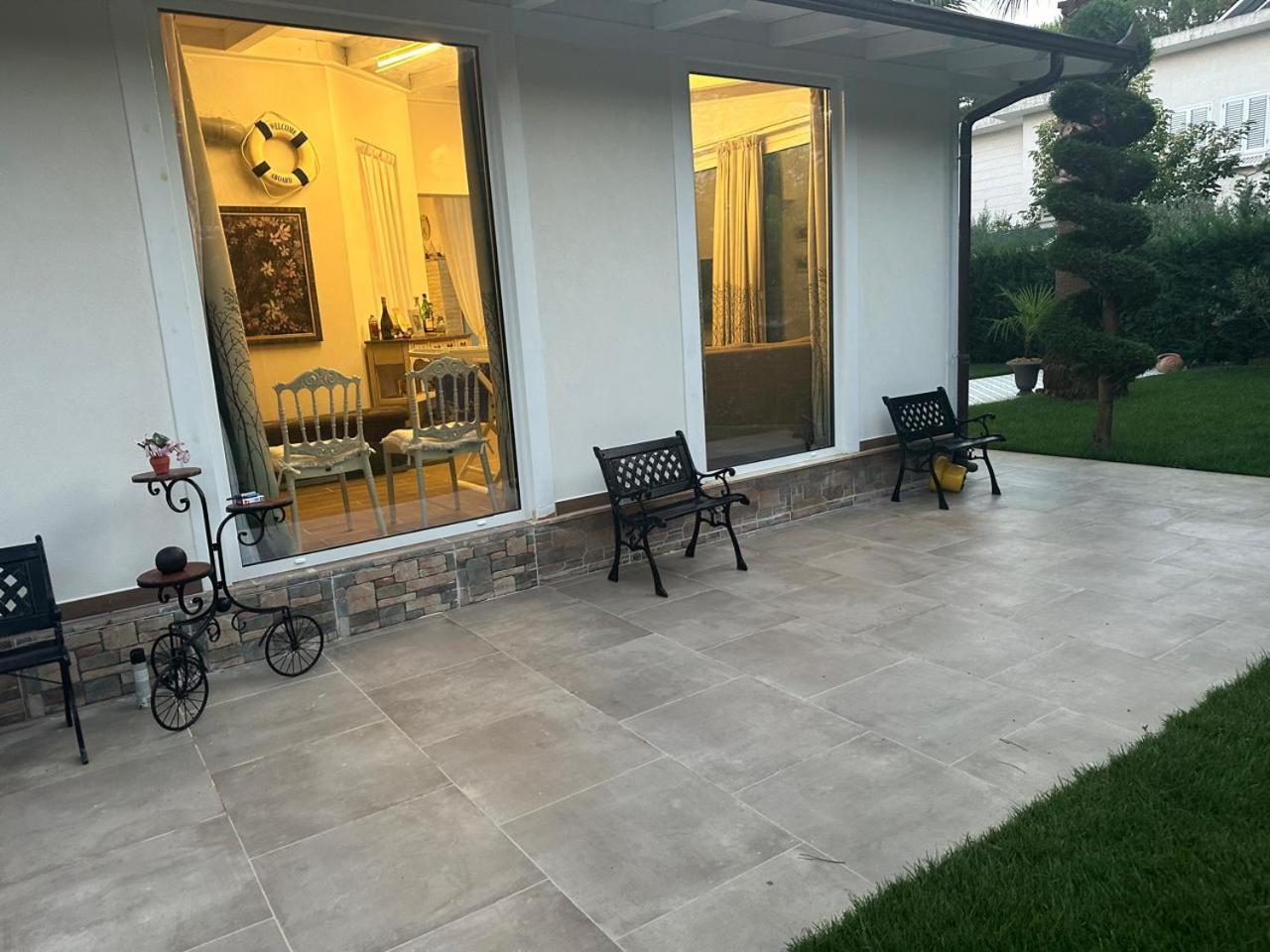 Vila E5