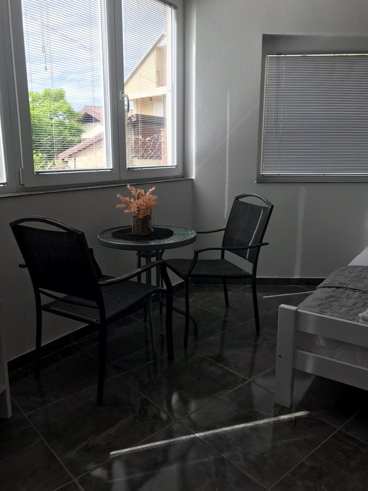 JOVIK Apartments