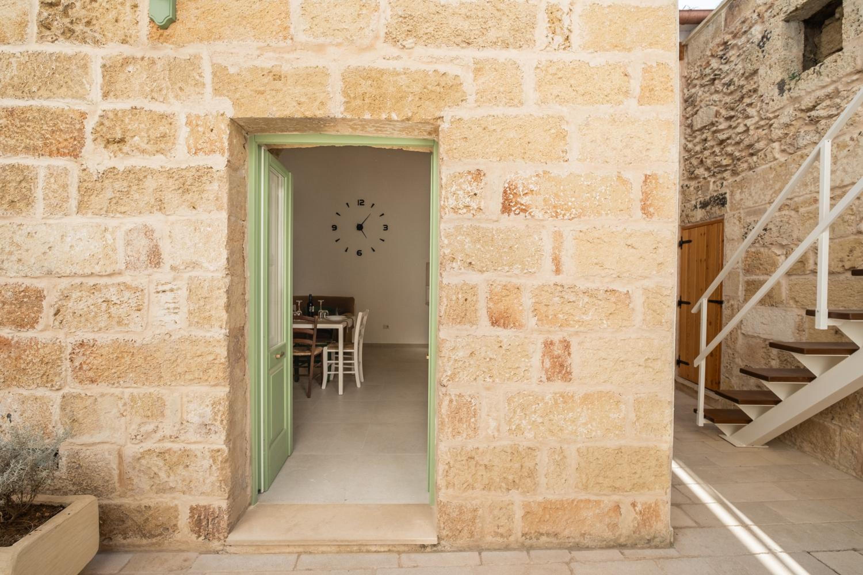 Photo 41
