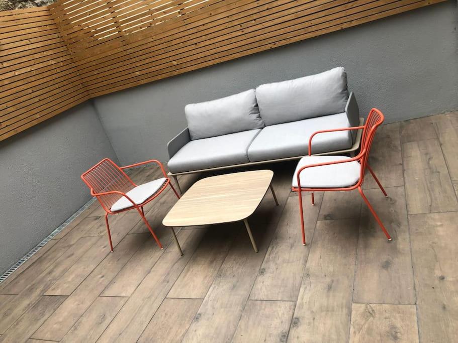City Centre Dublin House with Terrace