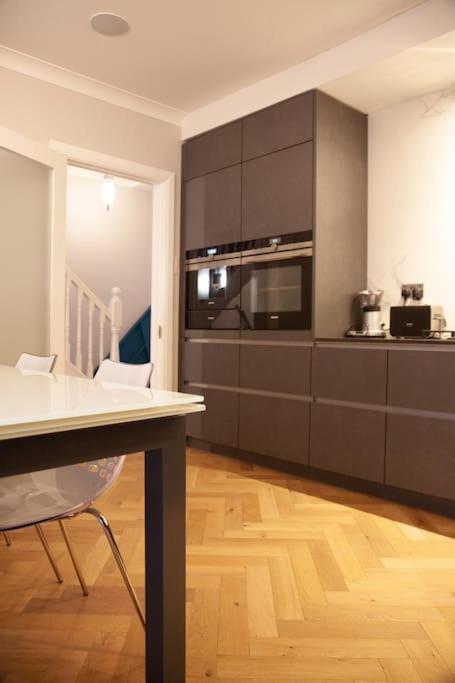 City Centre Dublin House with Terrace