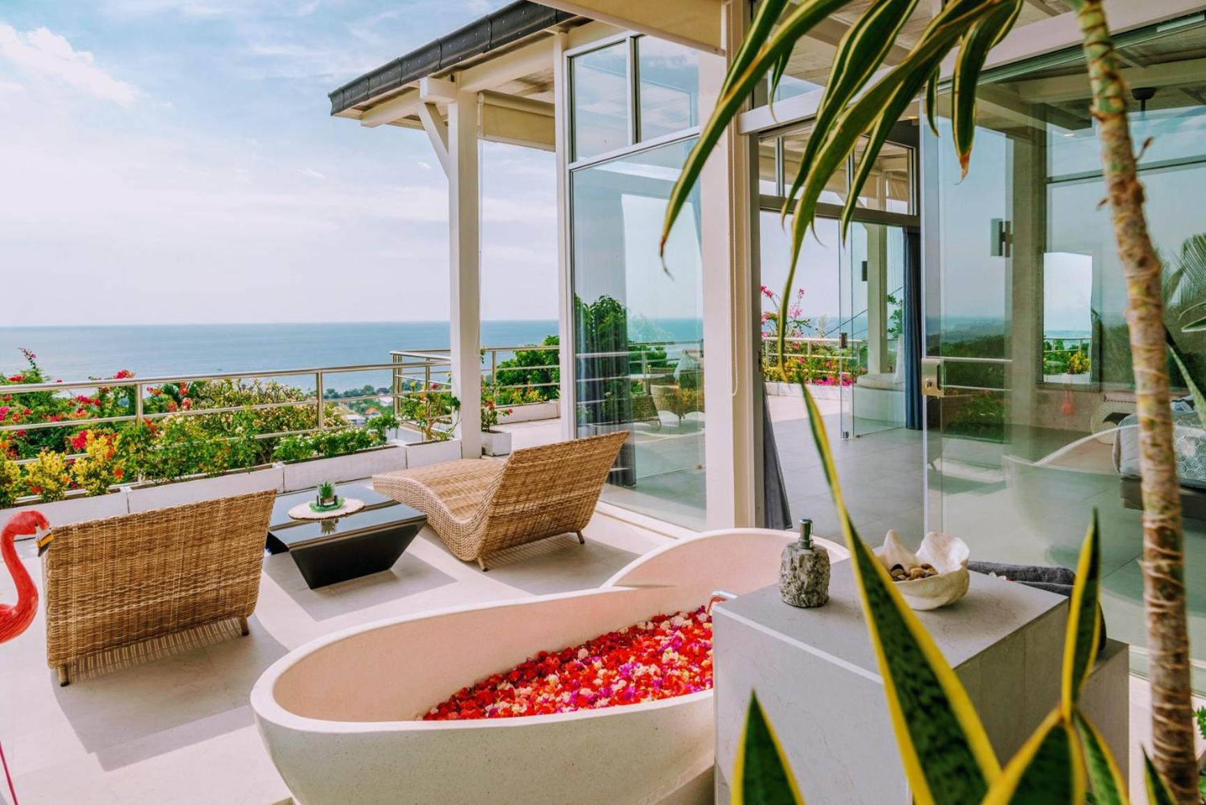 Dolphin Villa Lovina