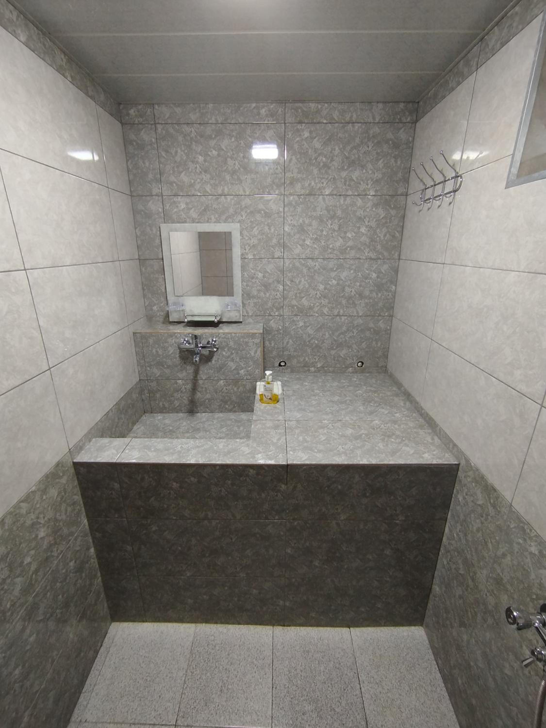 Həyət Evi ucuz hostel