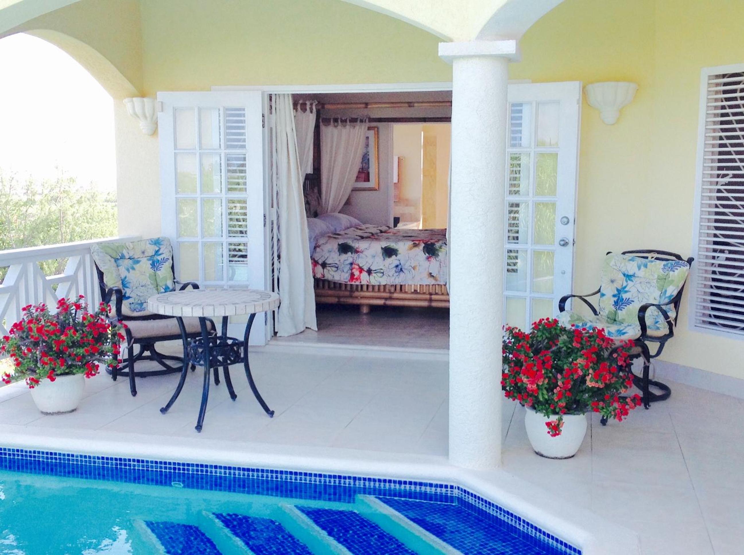 Remarkable 3-Bed Villa in christ church