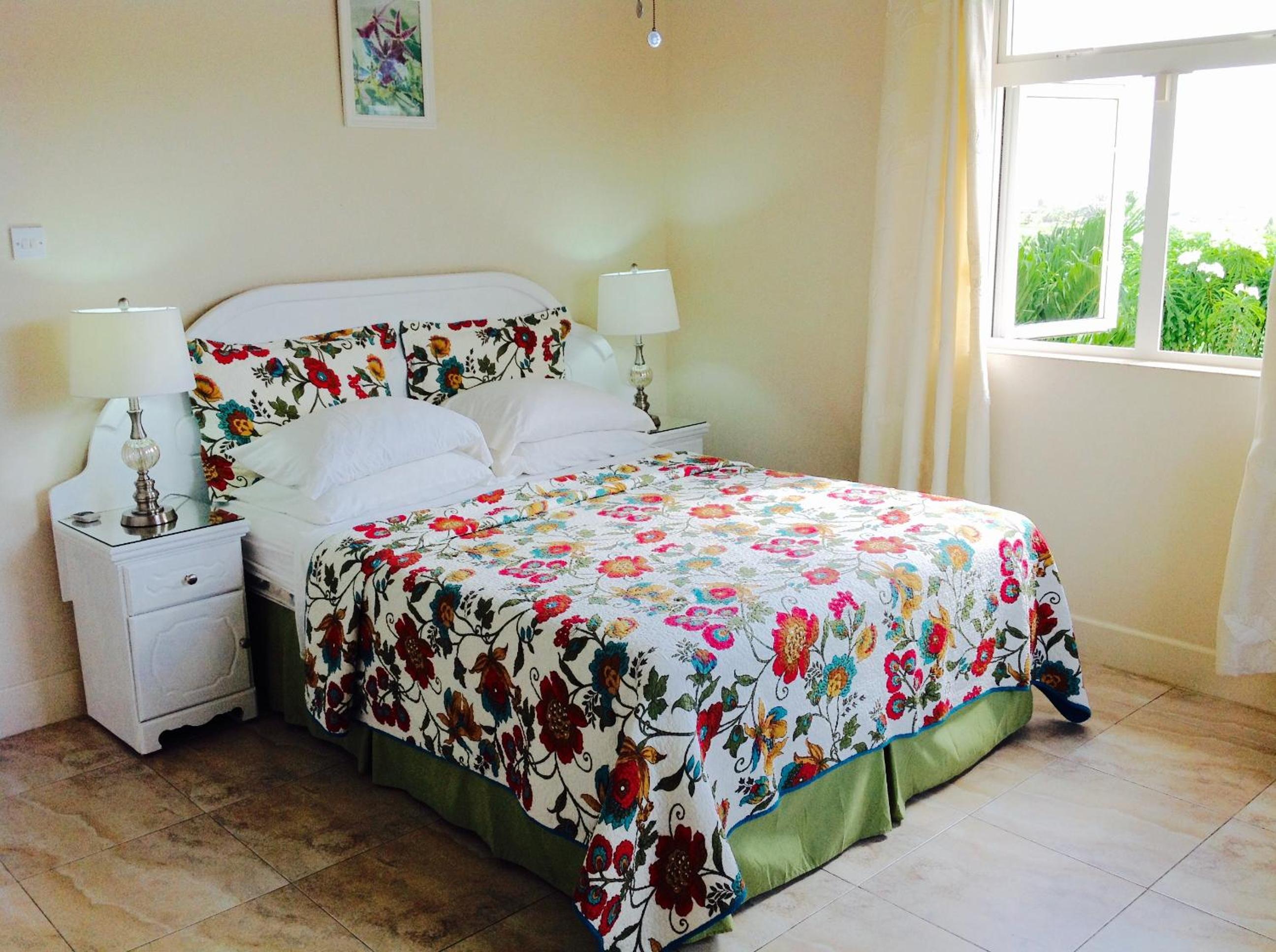 Remarkable 3-Bed Villa in christ church