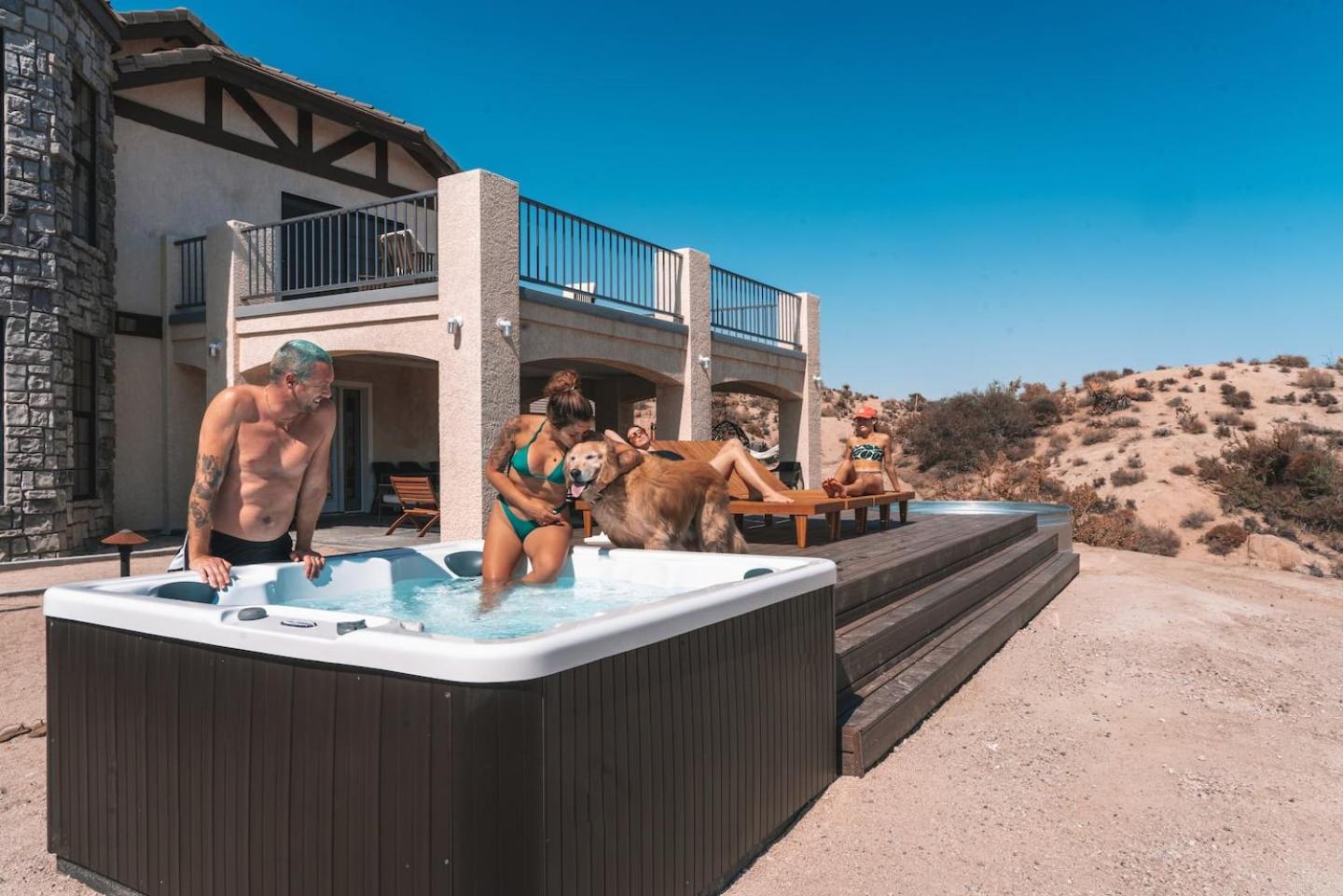 The Citadel - Huge Cowboy Tub, Hot Tub, Firepits view 3