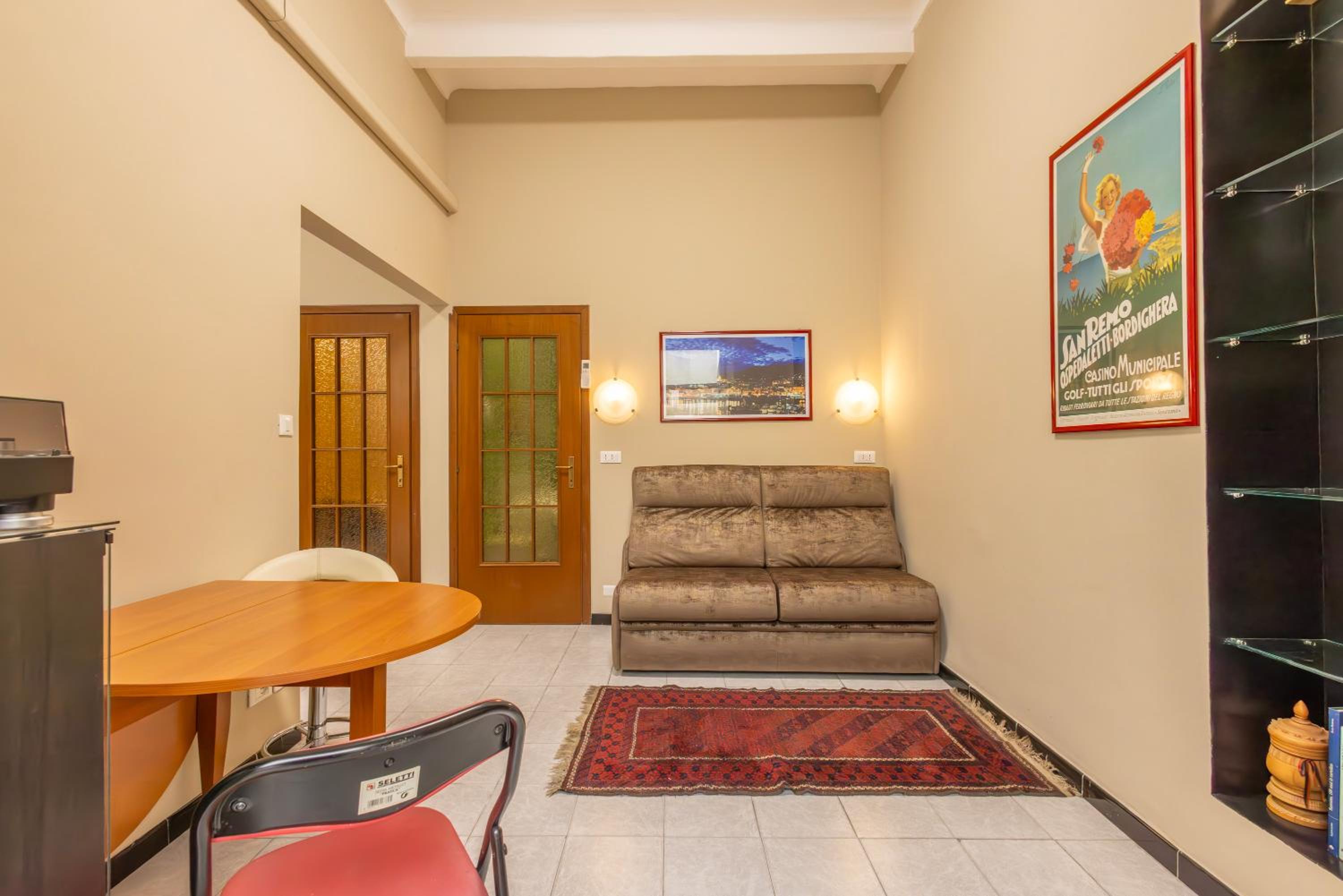 De Angelis Central House by Wonderful Italy view 2
