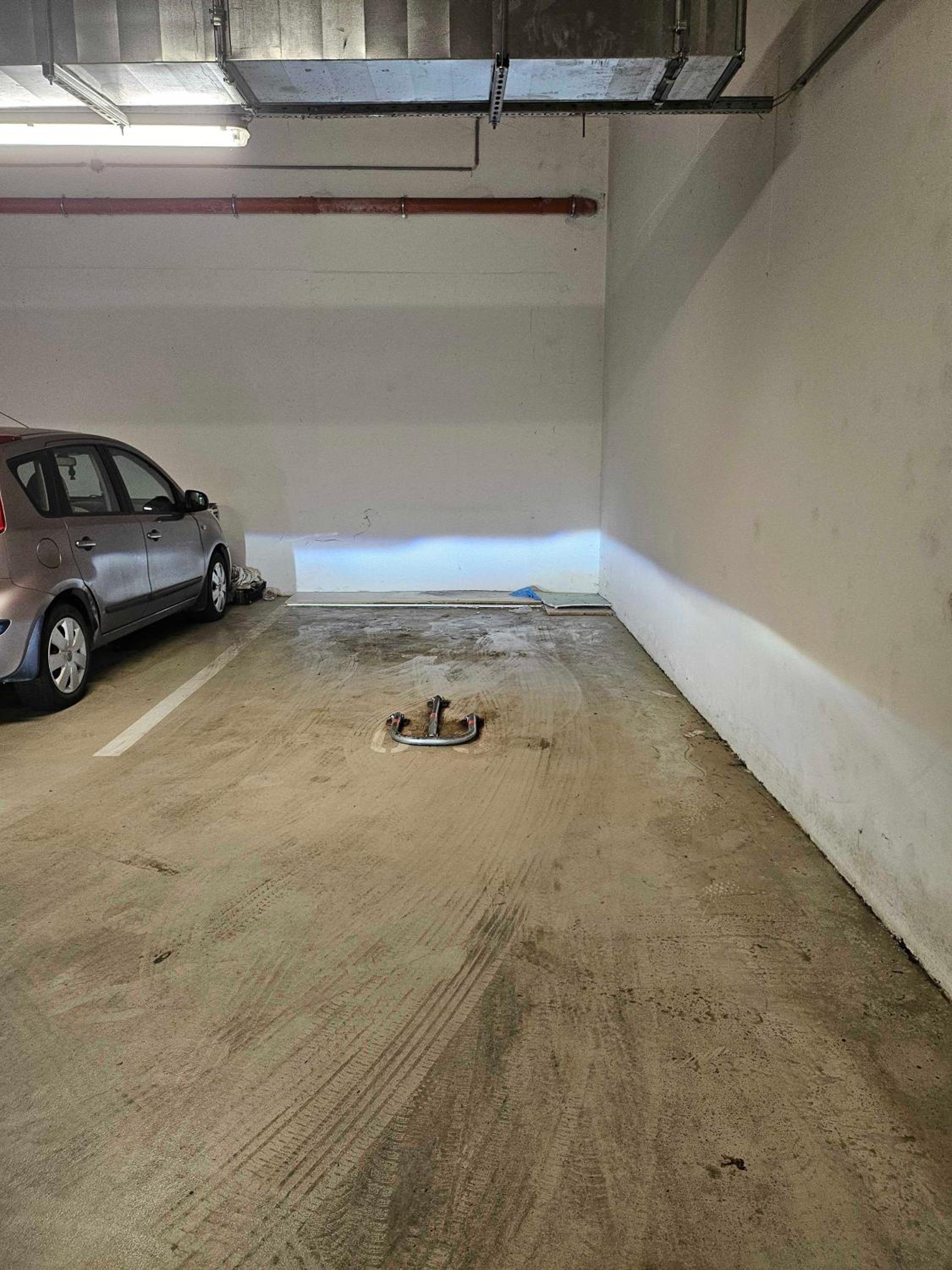 Bright Top Floor Home with Parking