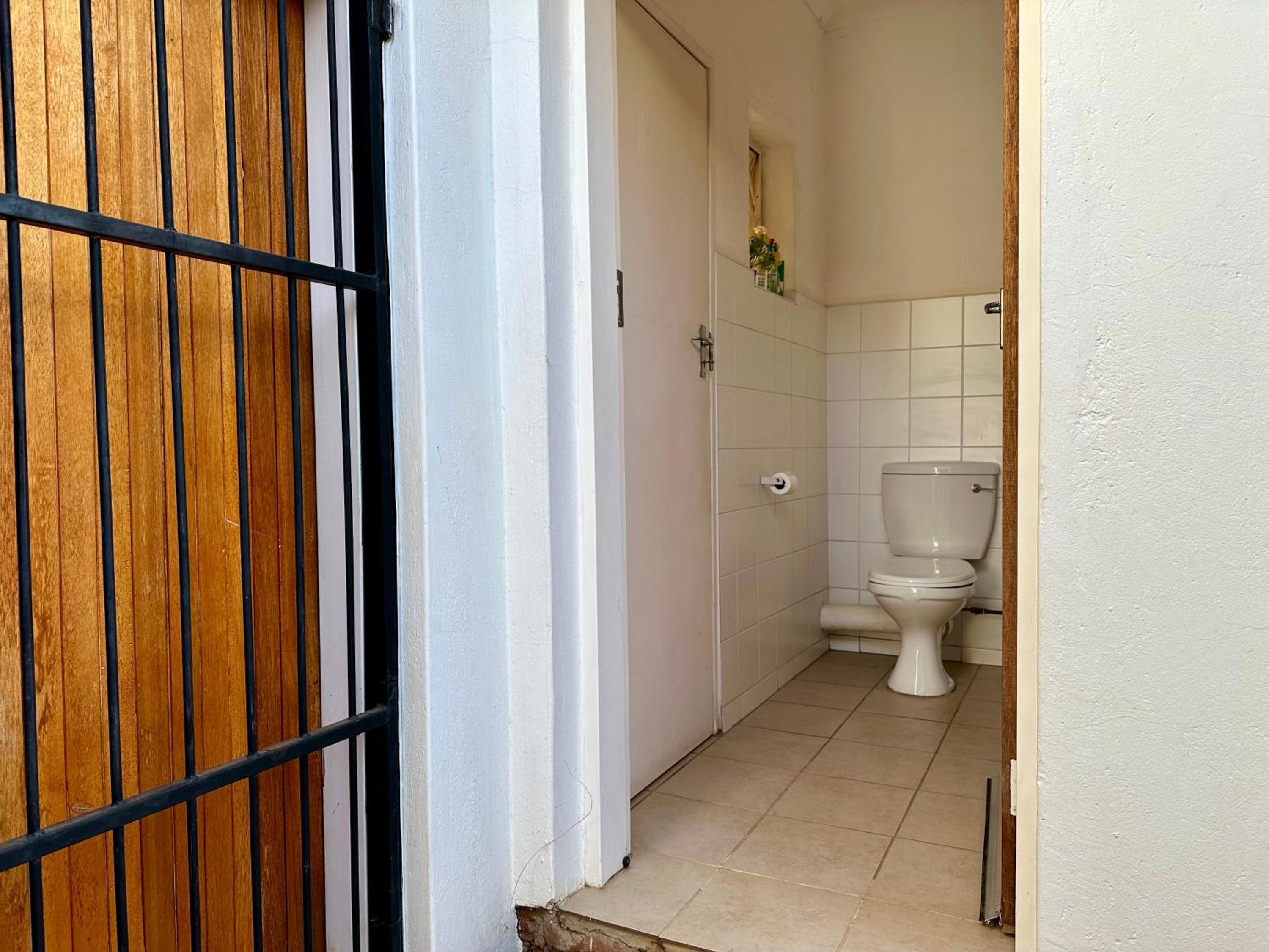 Gemini Bachelor House