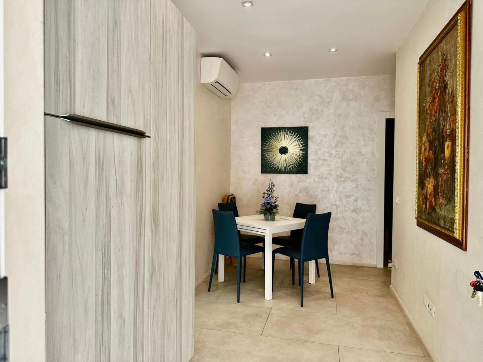 CASA MILA White