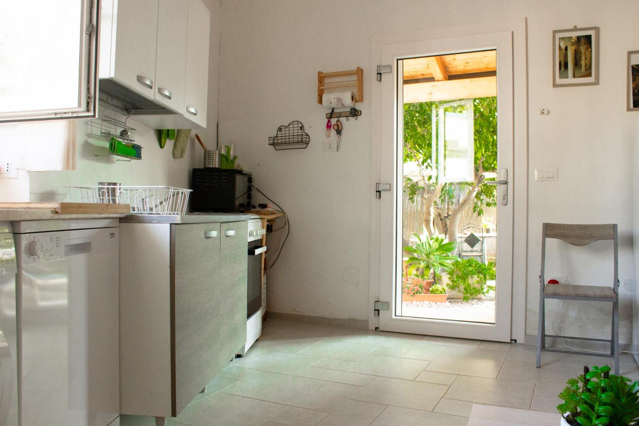 The Green House Suite & Apartment view 3