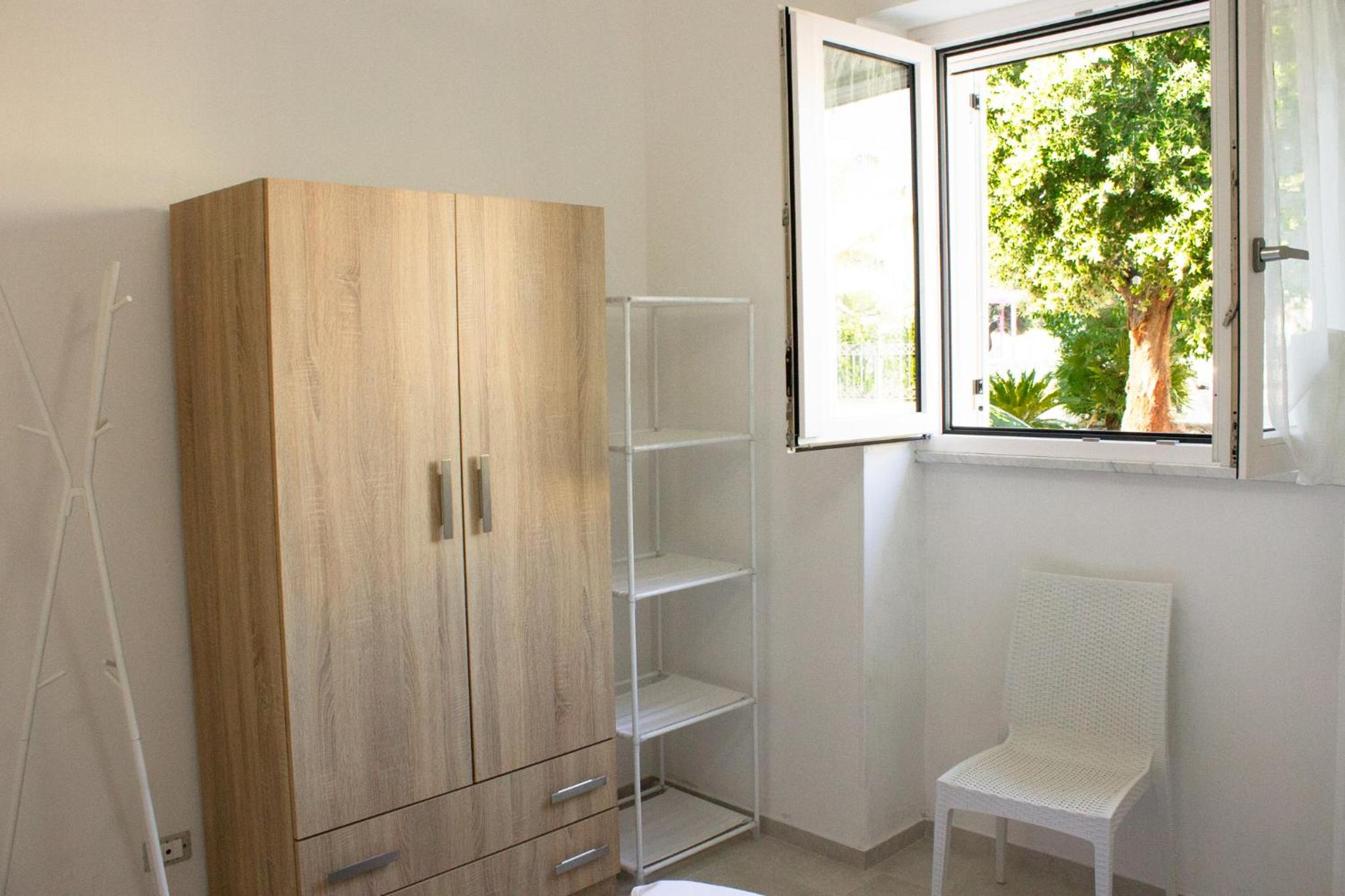 The Green House Suite & Apartment view 5
