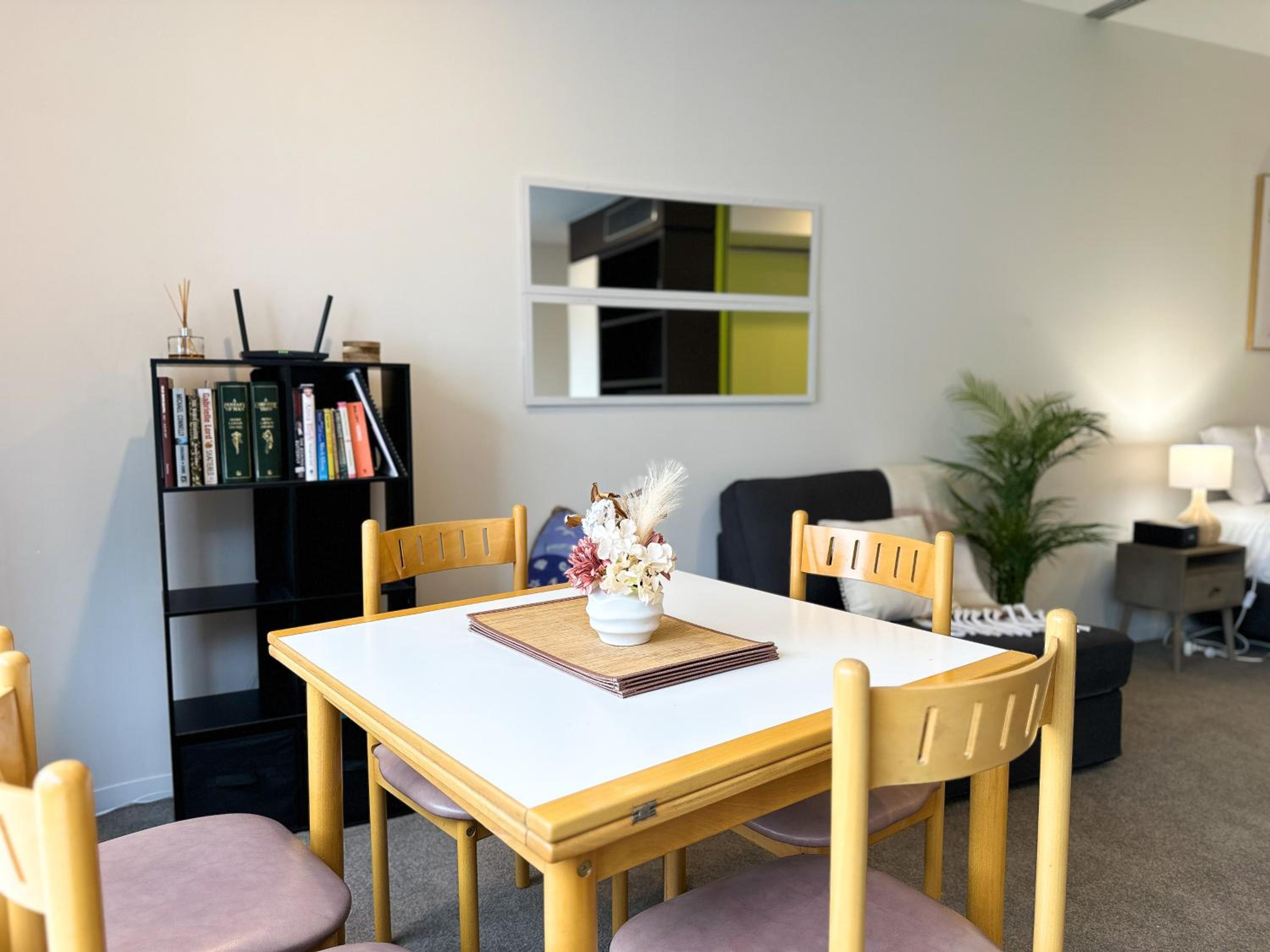 QV Central Oasis Contemporary City Getaway