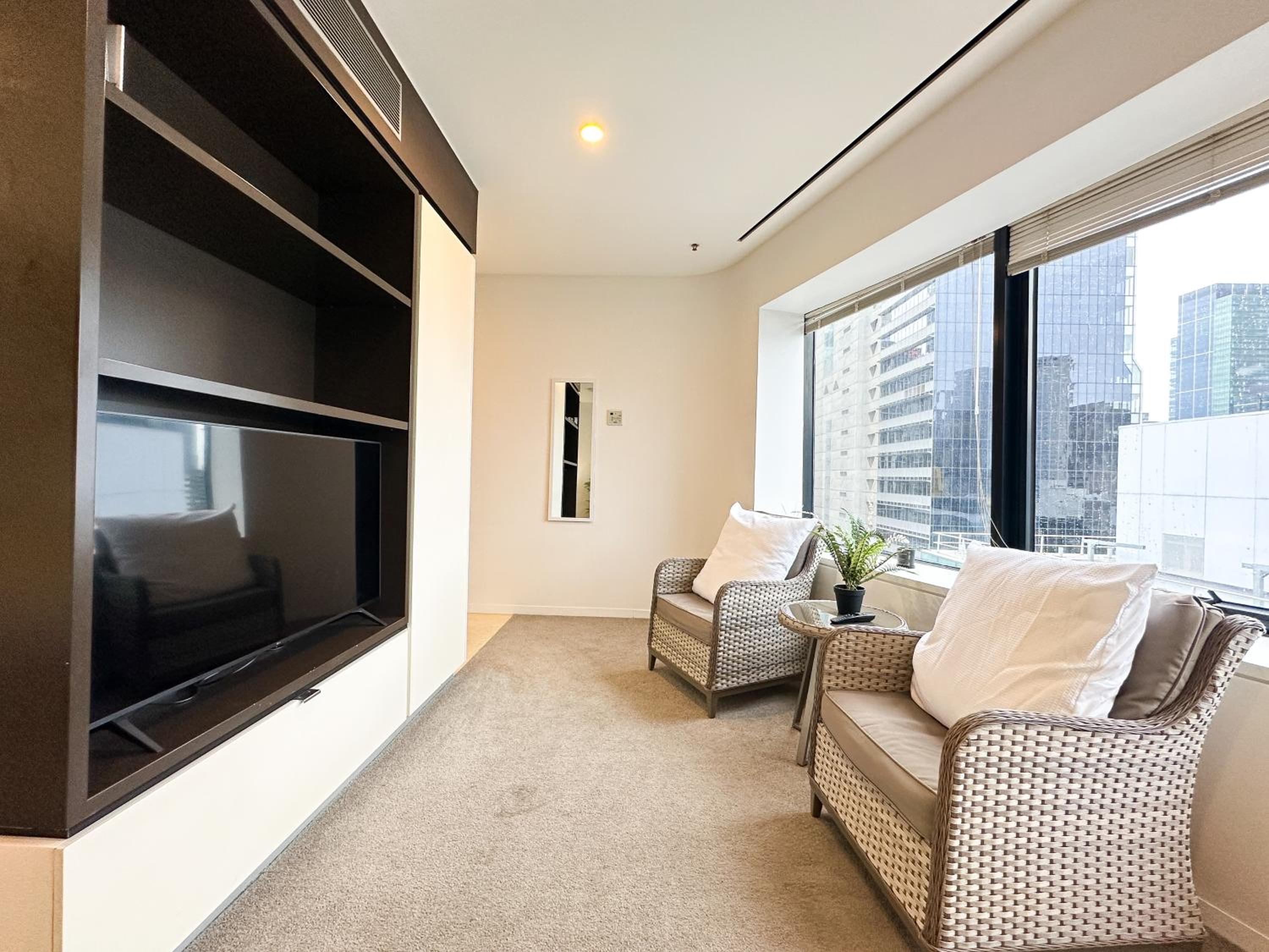 QV Central Oasis Contemporary City Getaway