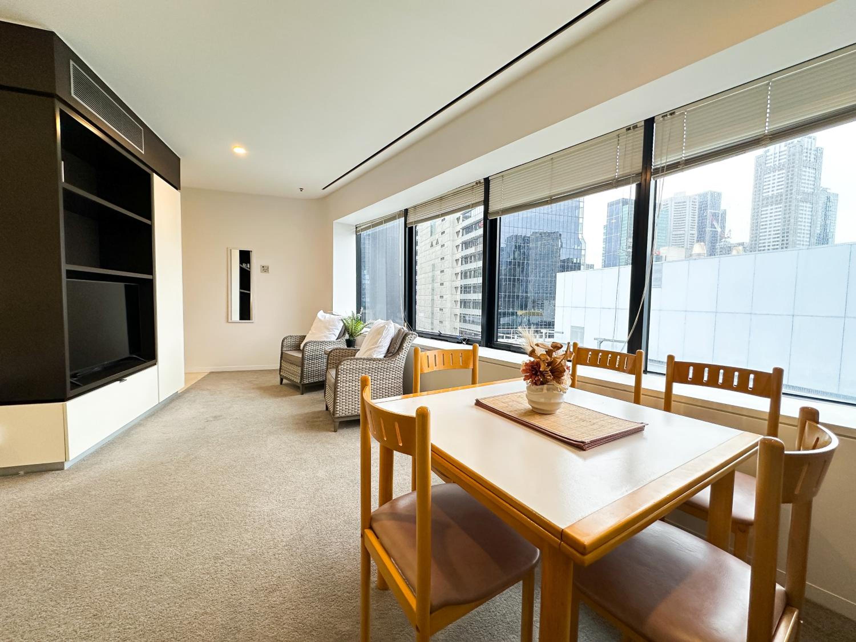 QV Central Oasis Contemporary City Getaway